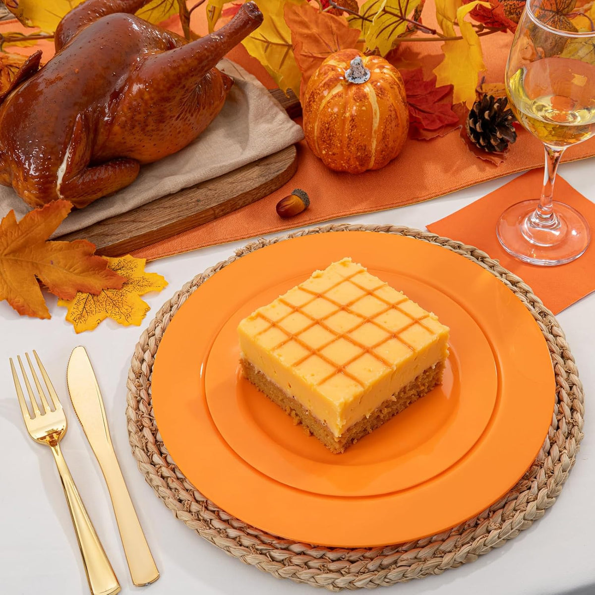 FLOWERCAT 60PCS Orange Plates - Heavy Duty Orange Plastic Plates Disposable for Halloween & Thanksgiving Party - Serve 30 Guests 10.25inch and 7.5inch