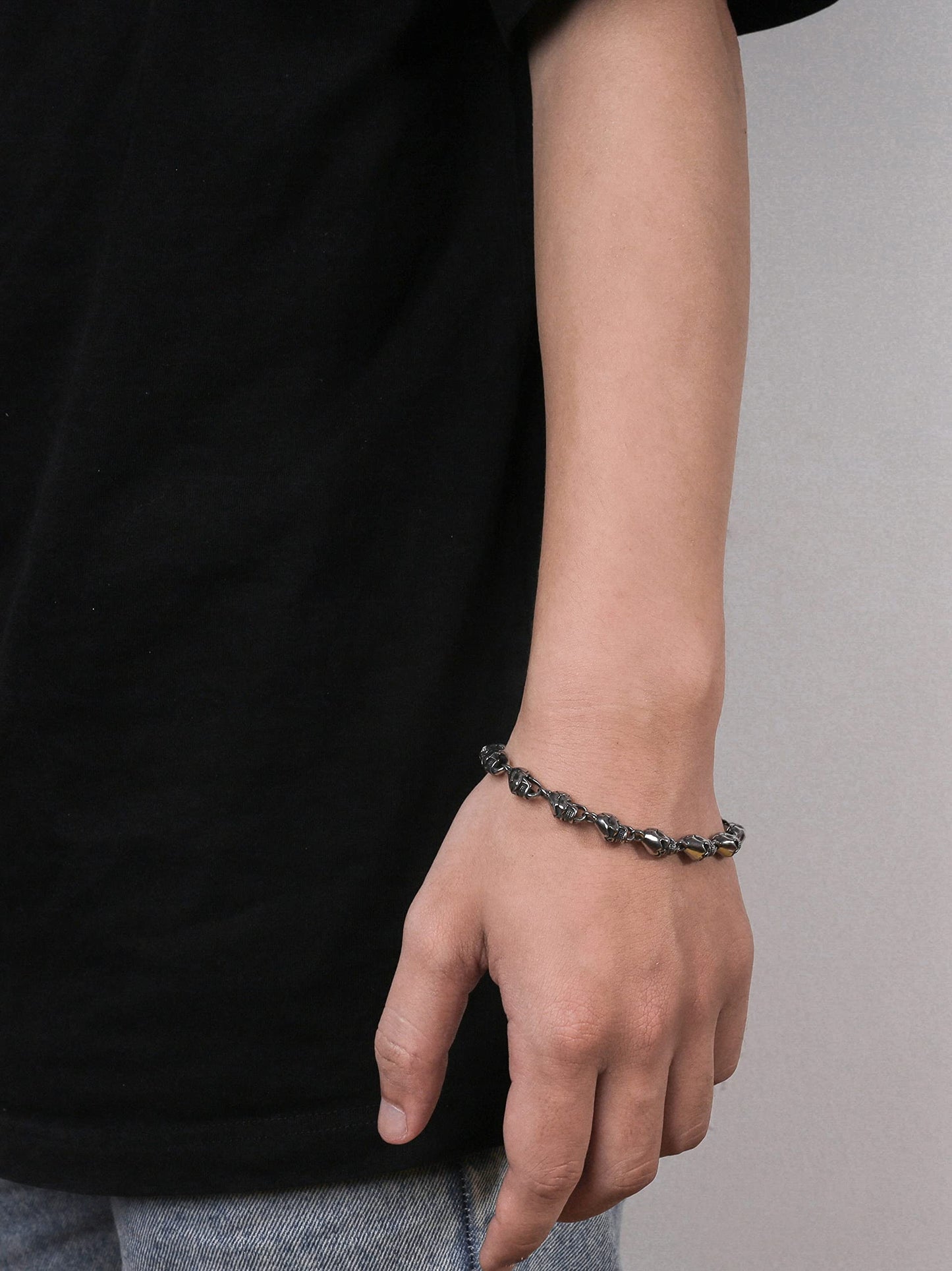 HAQUIL Stainless Steel Skull Linked Chain Bracelet, Jewelry Gifts for Women and Men