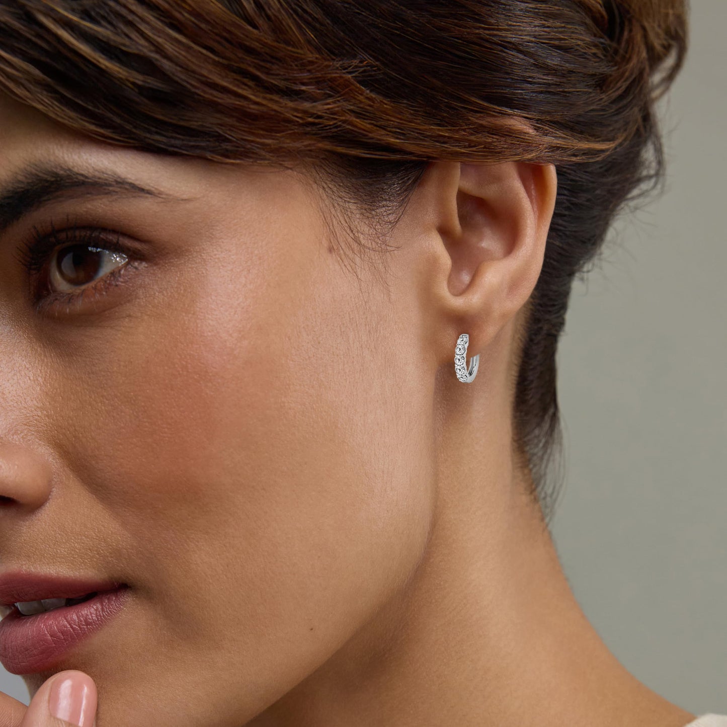 Belacqua 1.00 Carat Round Lab Grown Diamond Huggie Hoop Earrings in Sterling Silver, Color G+, Clarity SI, Prong Set, Fine Jewelry for Women, Gift Box Included