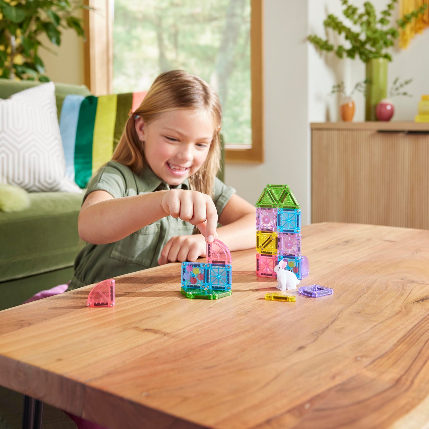 Magna-Tiles microMAGS 24-Piece Spring Garden Travel Set, The Original Magnetic Building Brand
