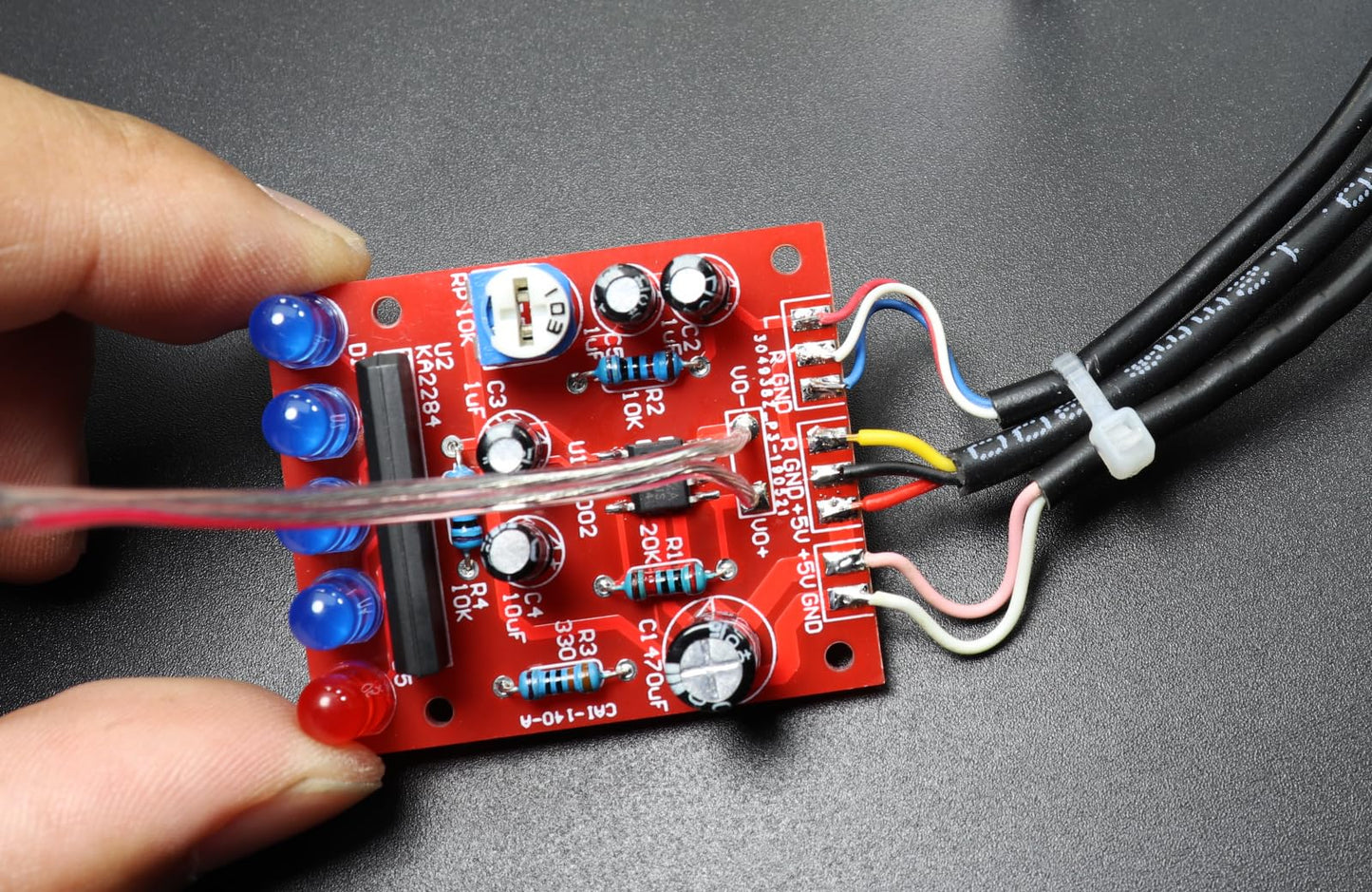 Gikfun Upgraded USB Mini Amplifier Electronic Transparent Stereo Speaker Box Sound Amplifier DIY Kit for Arduino EK1918