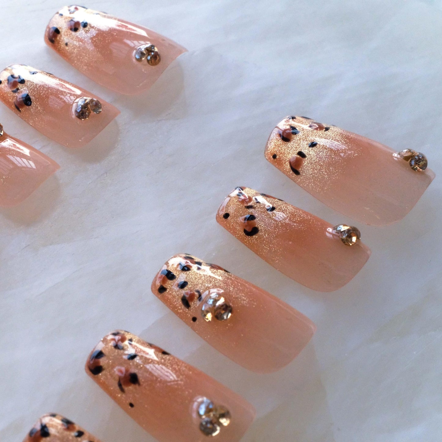 GLORS Maillard Style Leopard Cat Eye Press on Nails, Short Handmade False Nails, Medium Ballerina Shape, 10 Pieces (Small, MB)
