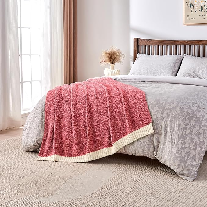 CozeCube Melange Blanket, Ultra Soft Christmas Red and White Throw Blanket, Warm Cozy Knit Fuzzy Plush Reversible Throw for Couch Bed Sofa, 60"x80"