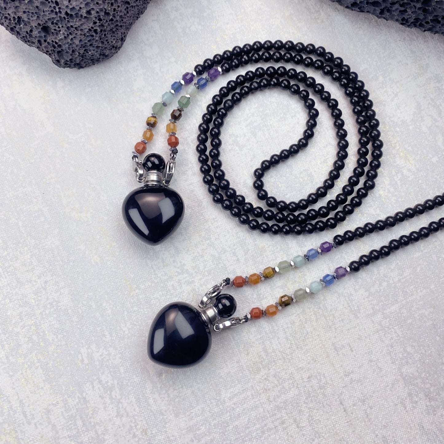 EDEN'S CALL Black Obsidian Crystal Heart Perfume Bottle Pendant Necklace, 7 Chakra Crystal Bead Aromatherapy Diffuser Pendant Jewelry Gifts for Women