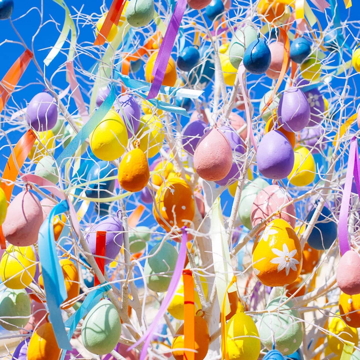 Max Fun 50 Pcs White Blank Easter Eggs Ornaments Bulk Decoration for Craft Hanging Plastic Artificial Eggs with Rope DIY Painting Decorating Basket Fillers Gift Easter Party Favors