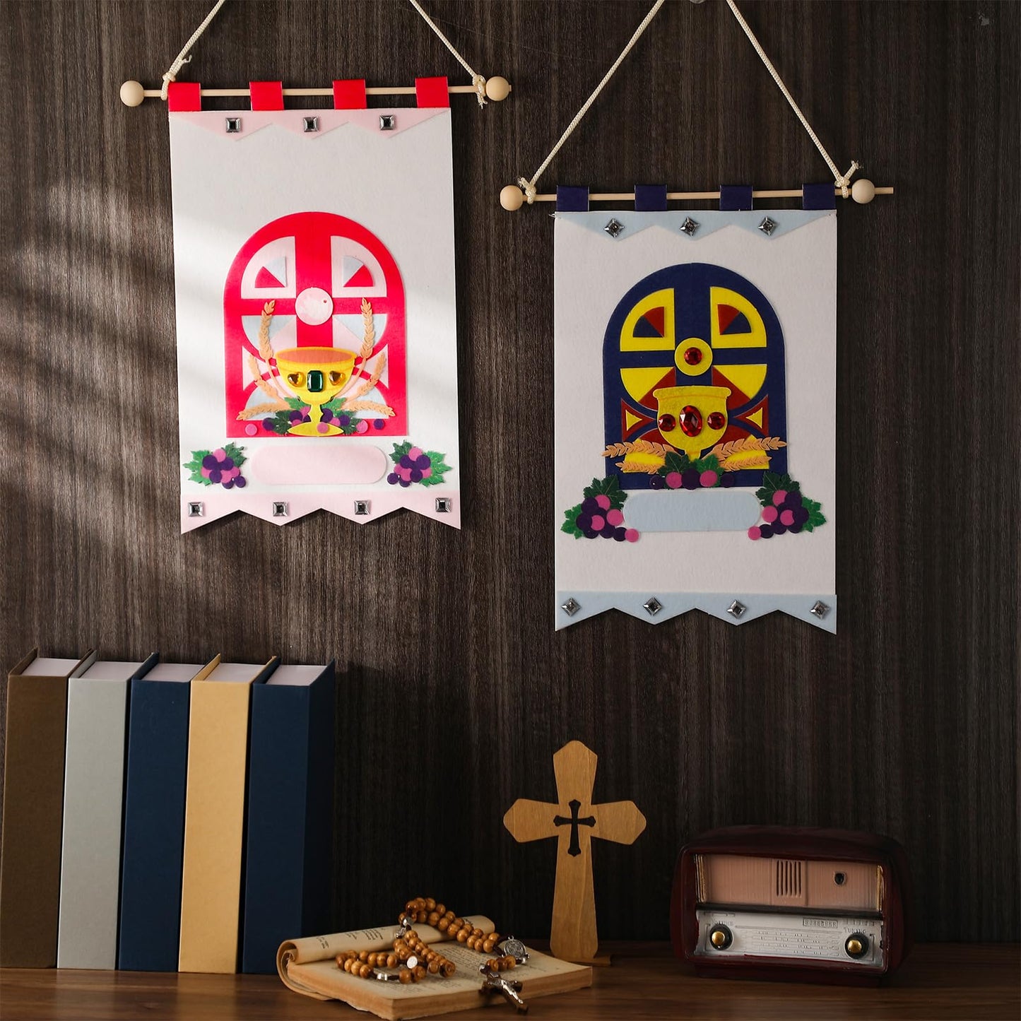 Hillsuren 2 Pack First Communion Banner Kit for Girls Boys, 9 x 12 Inches Felt First Holy Communion Banner Sunday School Gates Decoration for Church Catholic School DIY Crafts Supplies