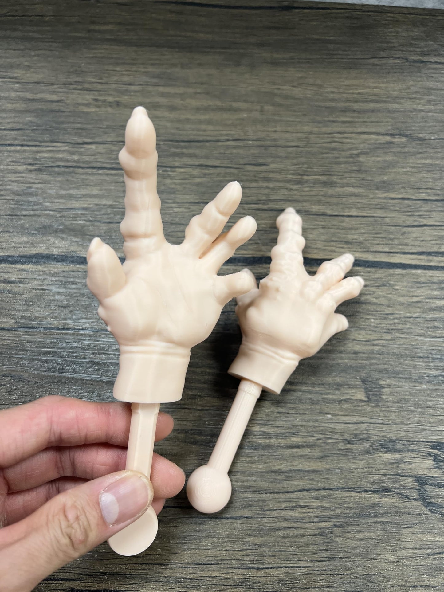 Munnygrubbers - 1 Pair Tiny Hands with Sticks - Mini Little Hand Stick Puppet - Halloween Costume - Strong Hand Prop - Scary Movies - Novelty Gift - TikTok Famous - (Creepy 1x Set)