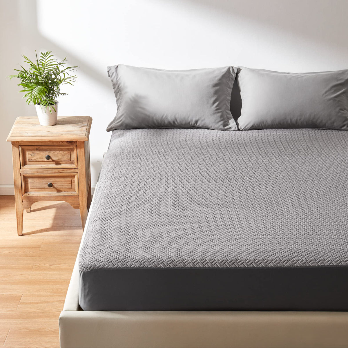 100% Waterproof Queen Size Mattress Protector