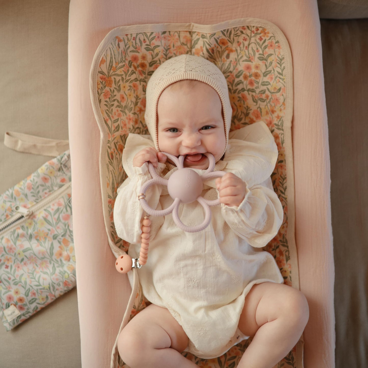 mushie Silicone Baby Daisy Rattle Teether Toy (Soft Lilac)