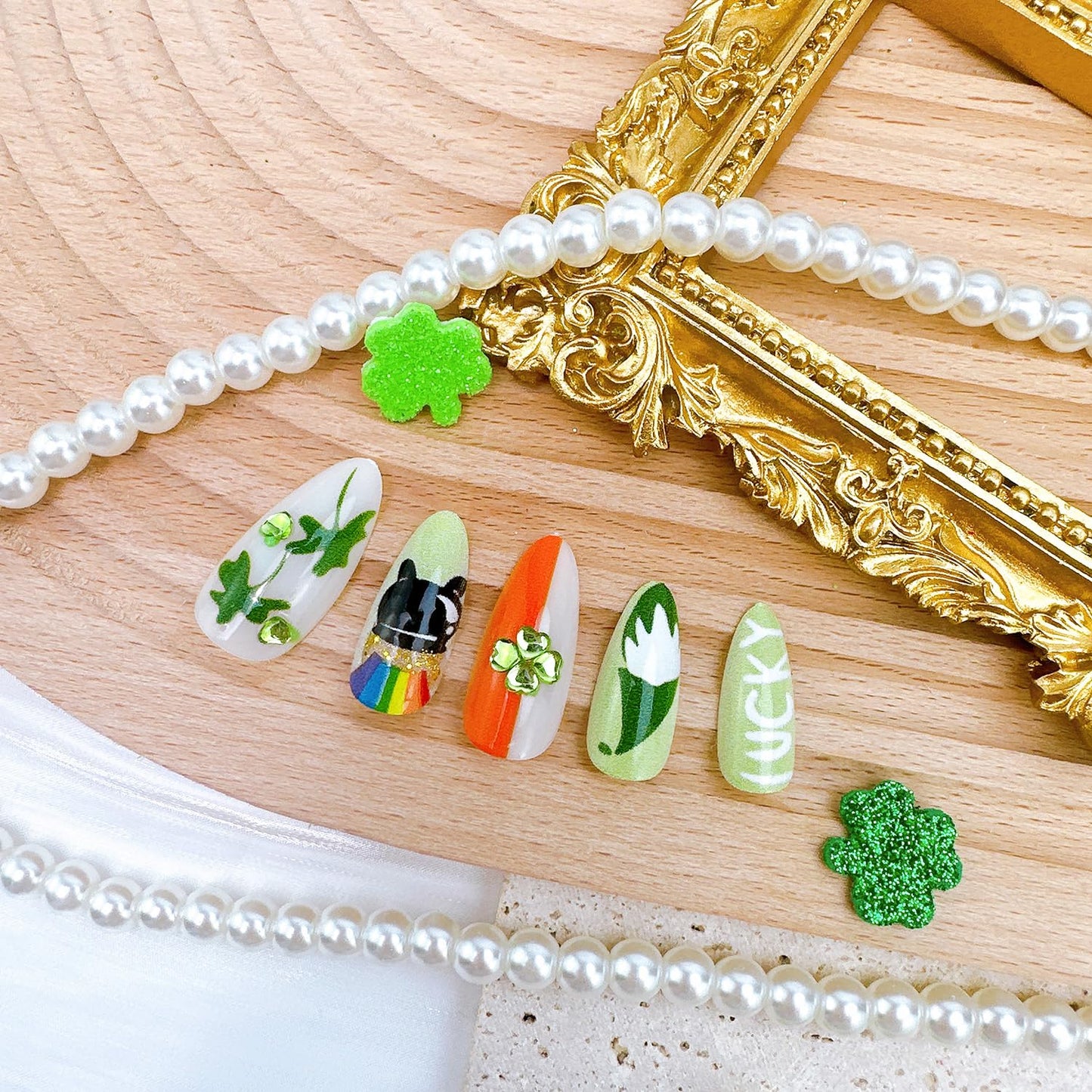 24Pcs St. Patrick's Day Press On Nails Medium Almond Fake Nails with Shamrocks Rhinestones Designs Rainbow Acrylic Nails Hat Dwarf Lucky Clover False Nails St Patricks Day Glue on Nails for Women