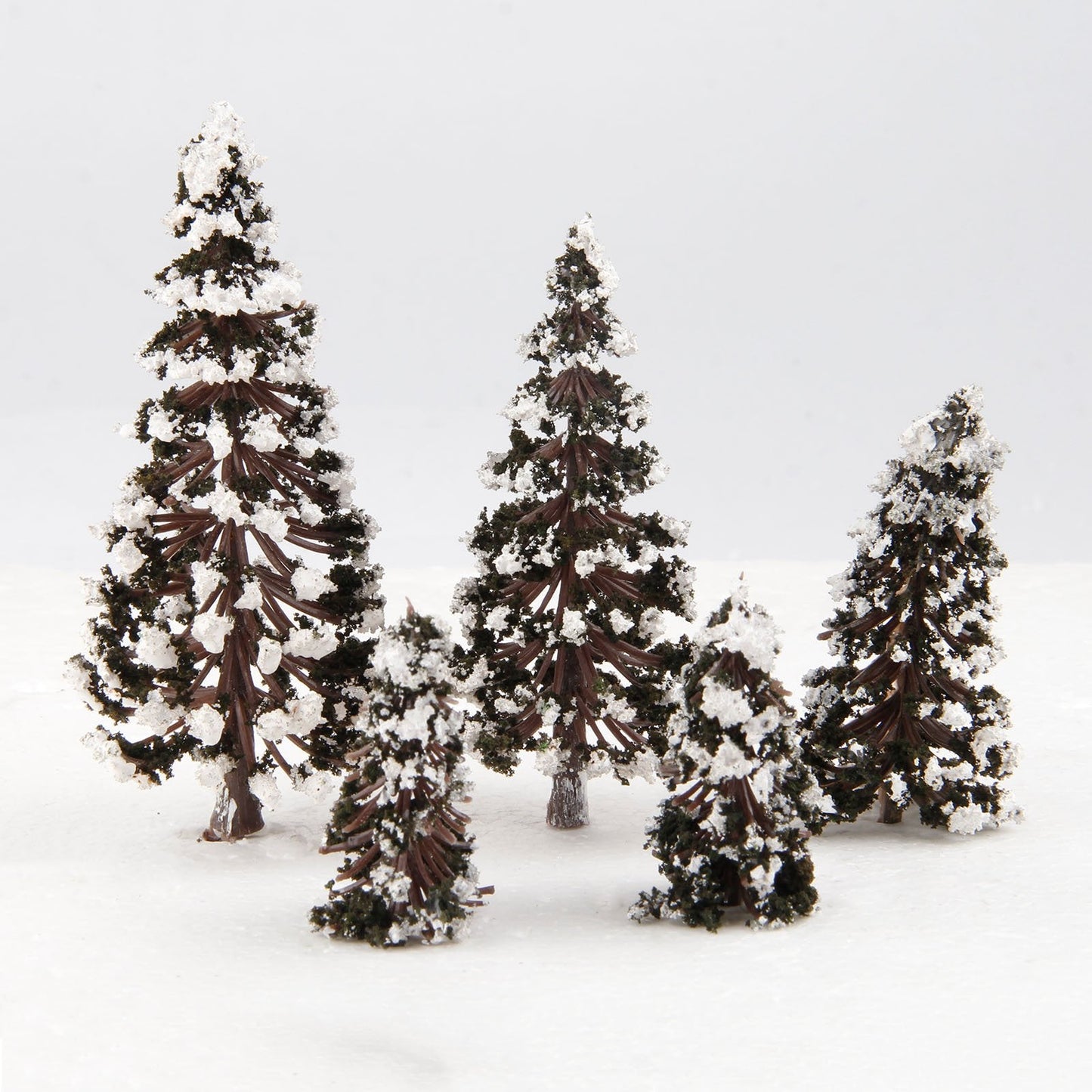 Yetaha 16PCS Mixed Scale Snow-Covered Cedar Trees, Winter Pine Tree Models 6/8/10/12cm, Miniature Trees for Diorama & Model Train Scenery, Village, Railway, Winter Landscape (4pcs Each Size)