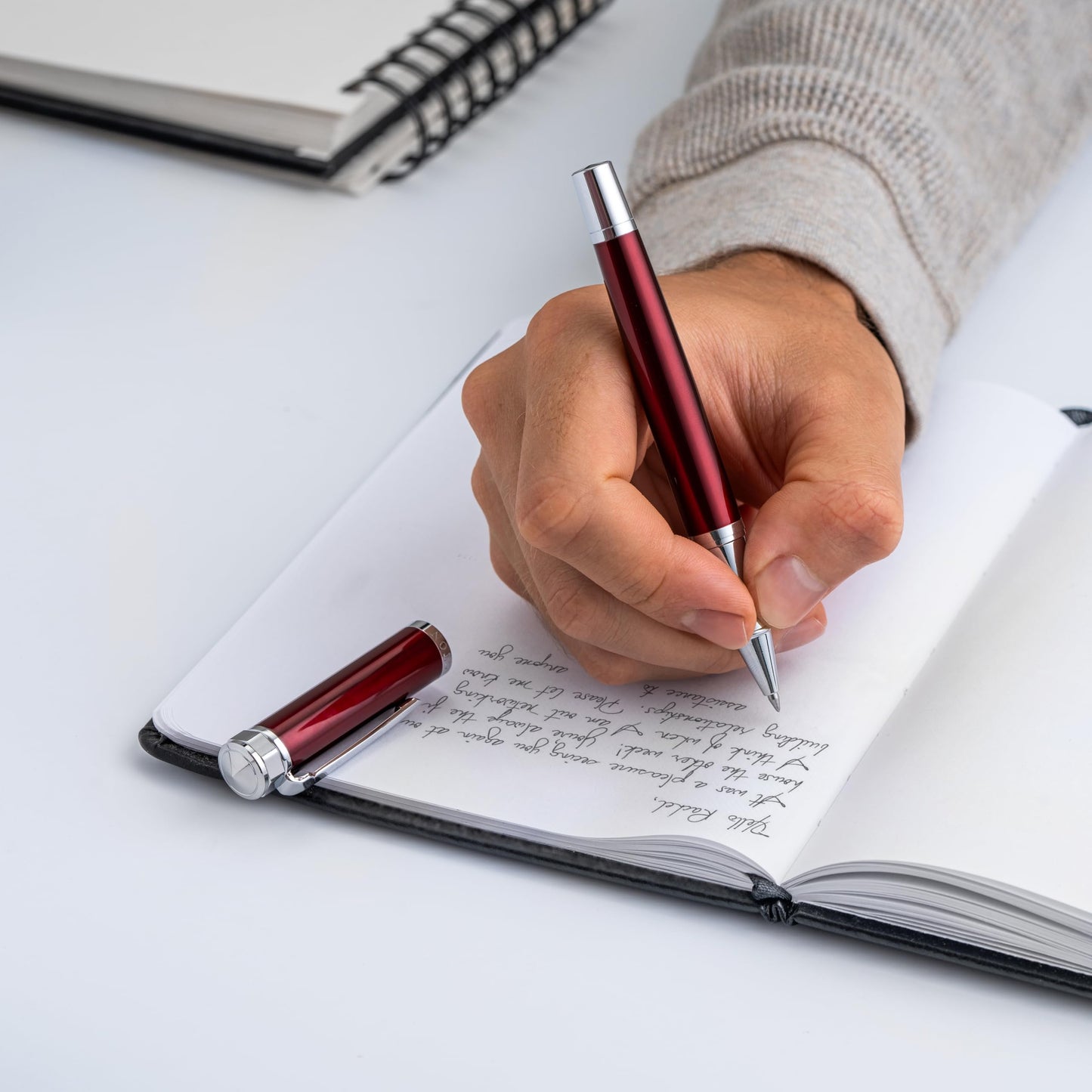 Ellington Pens Luxury Ballpoint Pen – Premium Quality, Smooth Writing Experience, Elegant Design, Includes 2 Ink Refills – Ideal for Professionals and Gift Giving (Red Silver)