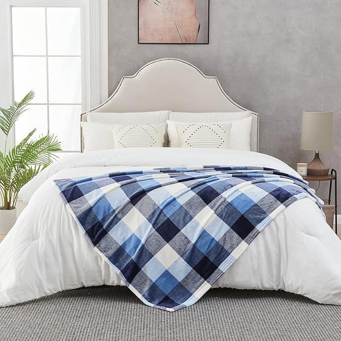 SOCHOW Buffalo Plaid Flannel Fleece Throw Blanket 50 x 60 Inches, Soft Lightweight Cozy All Season Blue/White Checkered Blanket for Bed, Couch, Car