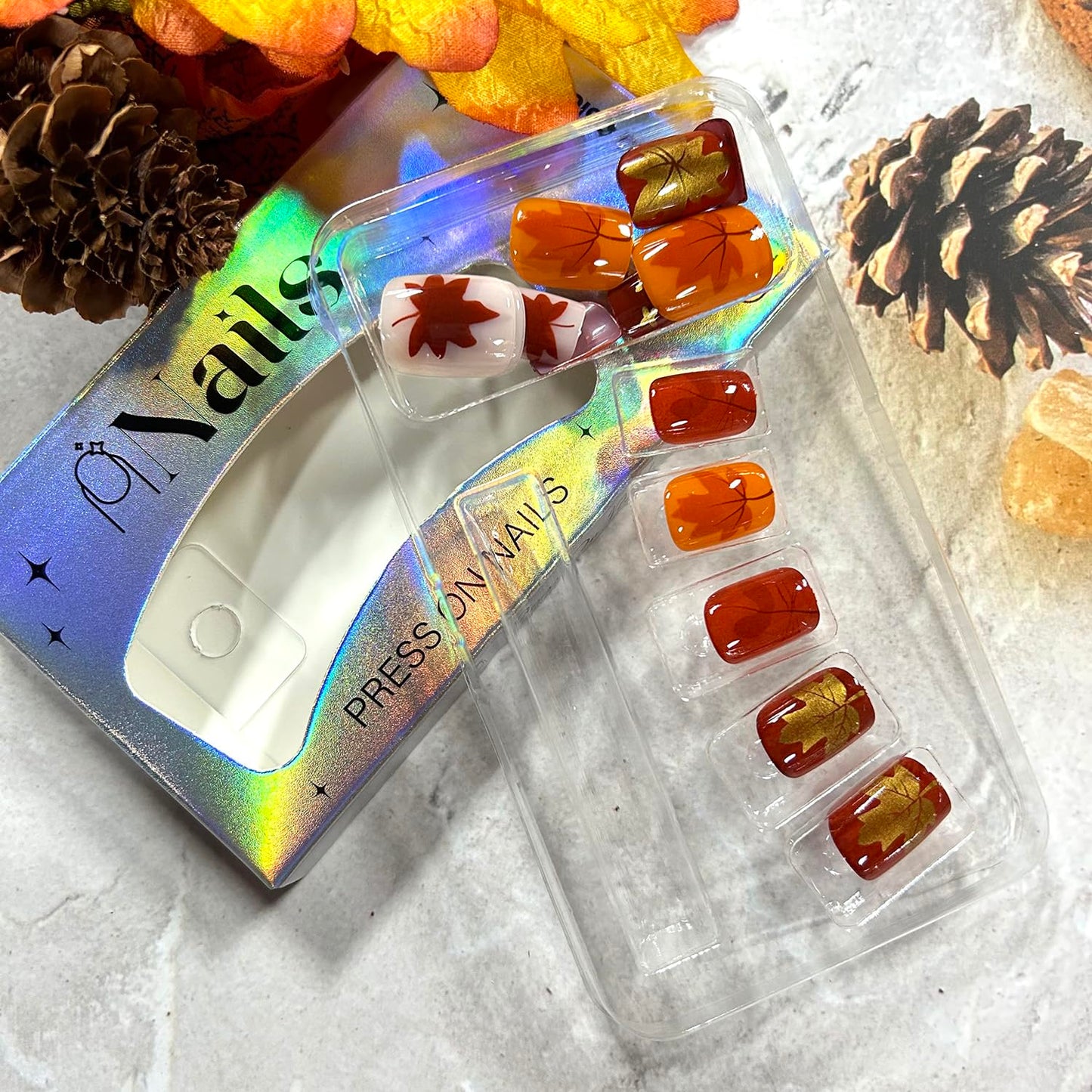 Thanksgiving Press on Nails Short Square Fall Maple Leaf False Nail Full Cover Glossy Acrylic Artificial Fingernails Red Maple Leaf Pattern Festival Stick on Nail Press Ons Glue on Nails for Women