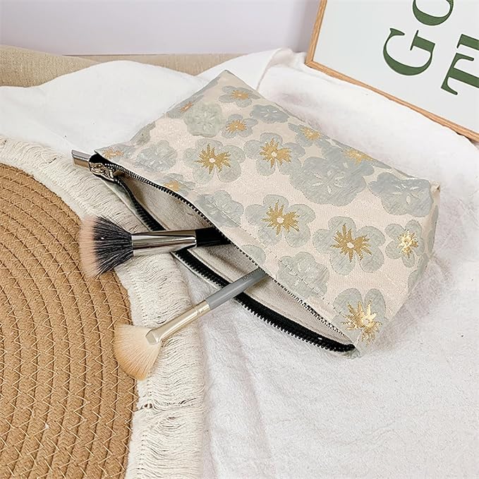 HAPPYHEIDI Small Cute Vintage Floral Makeup Bag Purse Pouch, Accessory Organizer, Metal Zipper, Aesthetic Textured Fabric, Golden Beige Medium
