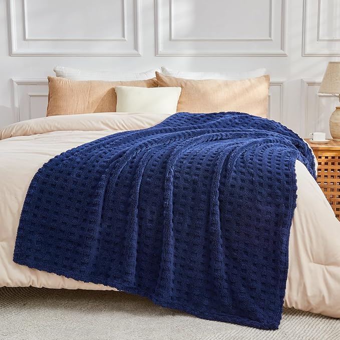 NEWCOSPLAY Super Soft King Blanket Navy Premium Silky Flannel Fleece 3D Waffle Checkered Lightweight Bed Blanket All Season Use (Dark Navy, King(90"x110"))