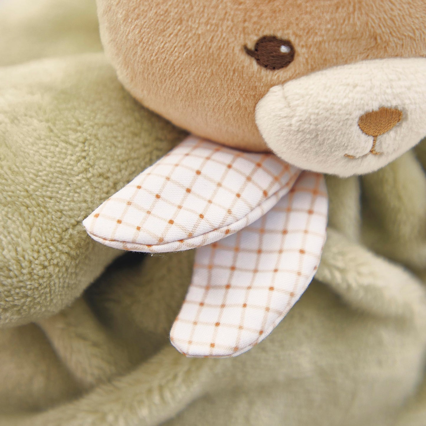 KALOO - Green Bear Soft Toy 17 cm - Ultra-Soft and Fluffy Plush for Babies - Soft Companion from Birth - Ideal Size for Small Hands - Birth Gift - K214007