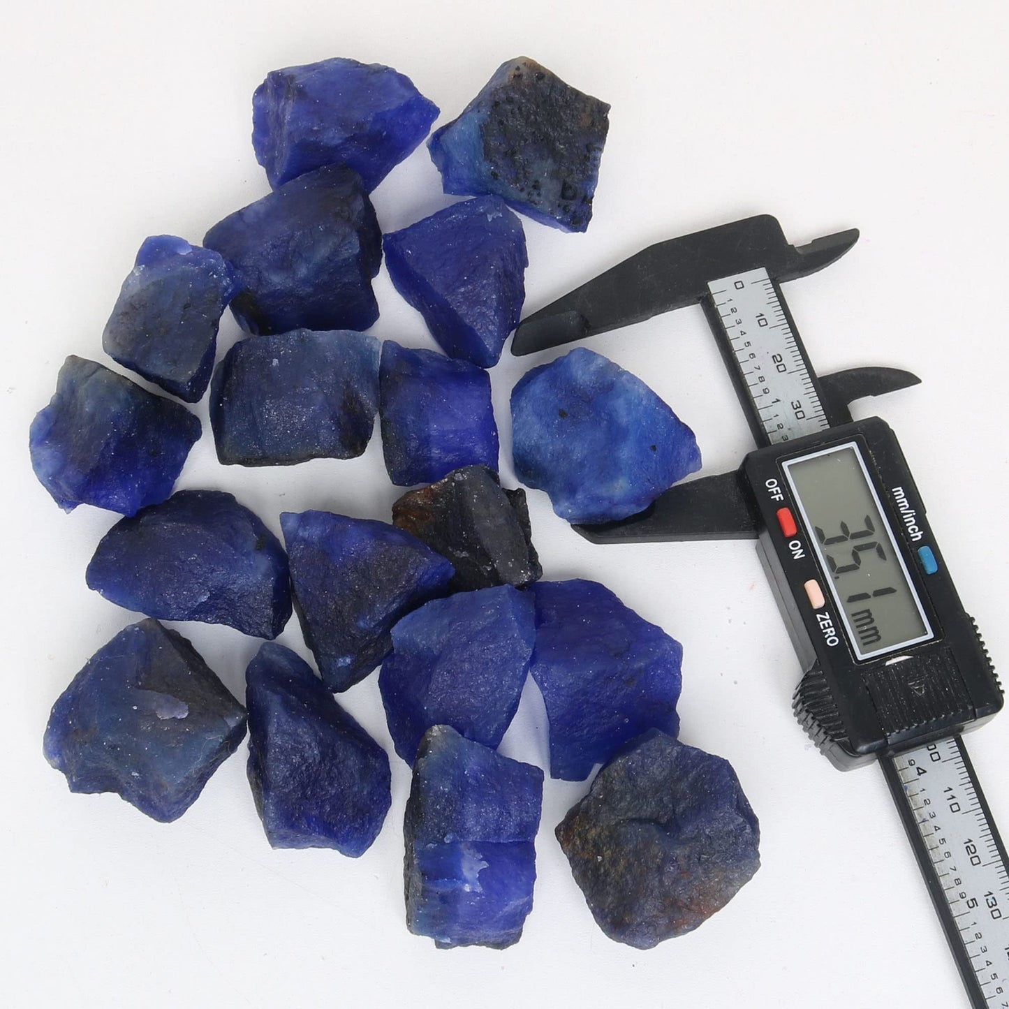 REAL-GEMS Natural Raw Healing Crystals Rough Stones for Tumbling, Cabbing, Polishing, Wire Wrapping, Wicca & Reiki Crystal Healing, Mix Gemstones,7 Chakra (Blue Sapphire)