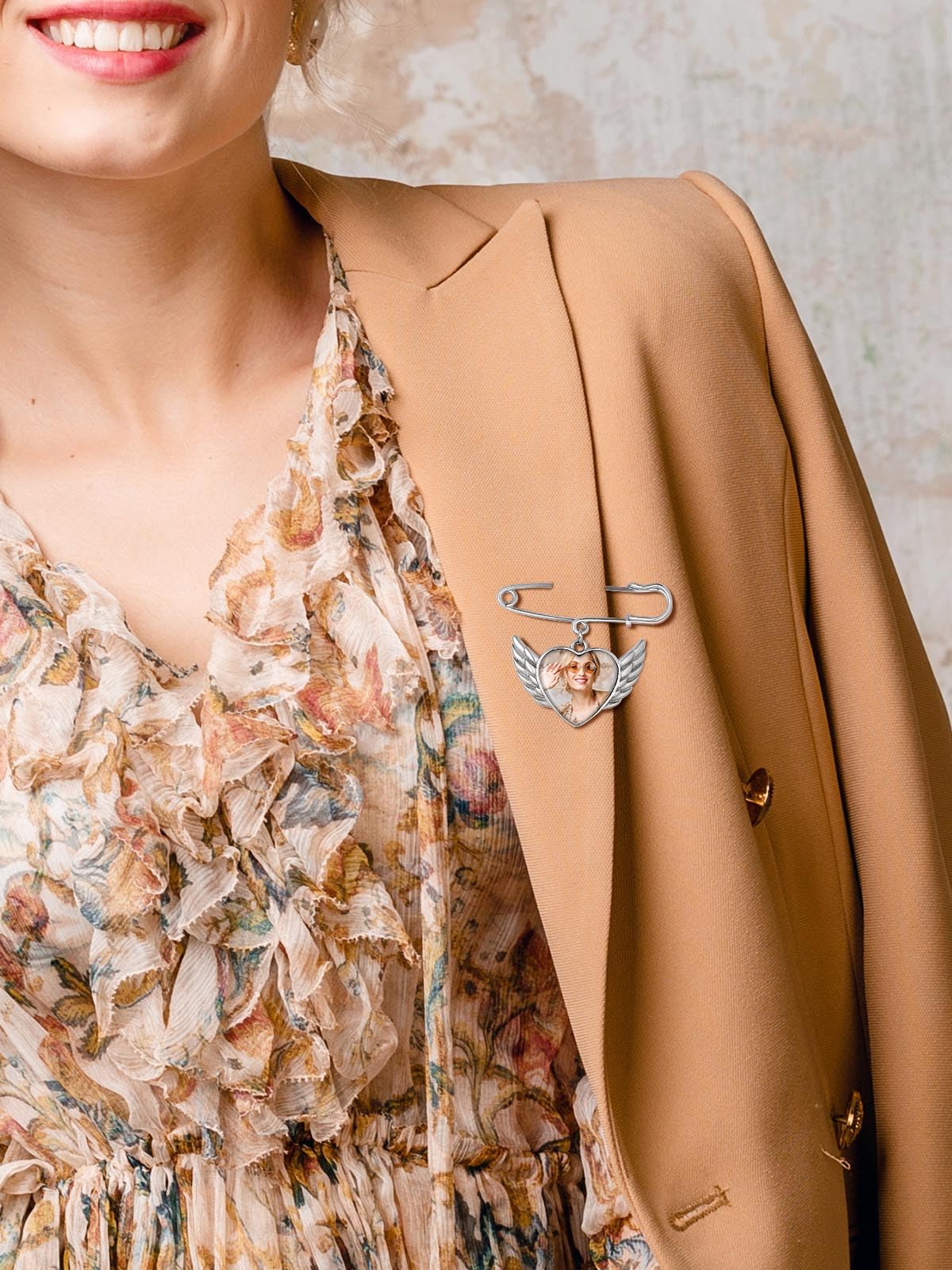 Custom4U Picture Customized Brooch with Angel Wing for Wedding Birthday Silver Pin for Bride Groom Father Mother(With Gift Box)