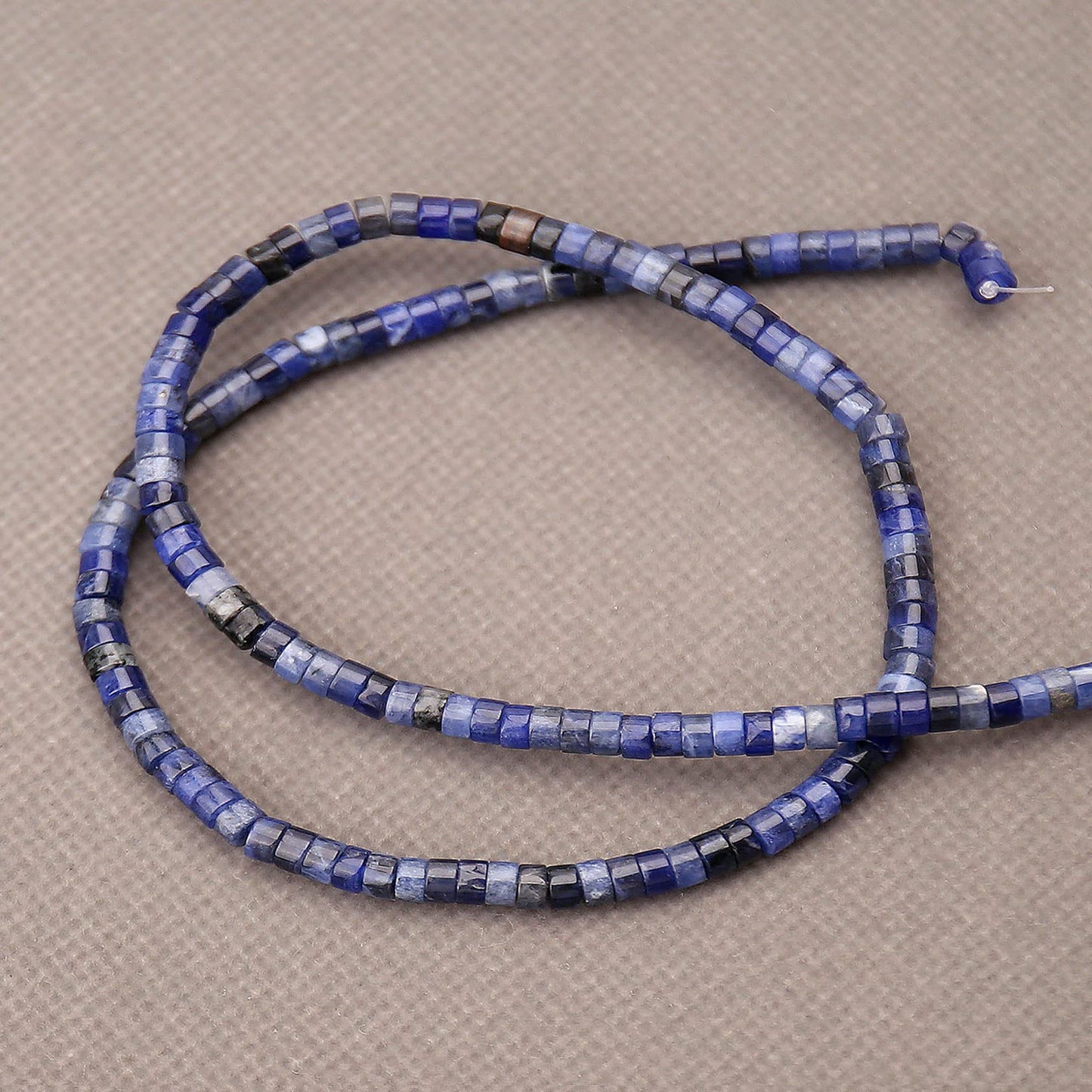 150PCs Natural Blue Sodalite Spacer Beads, Loose Semi Precious Flat Round Gemstone Heishi Disc Stone Beads for Beading Jewelry Making 4mm*2mm 38cm