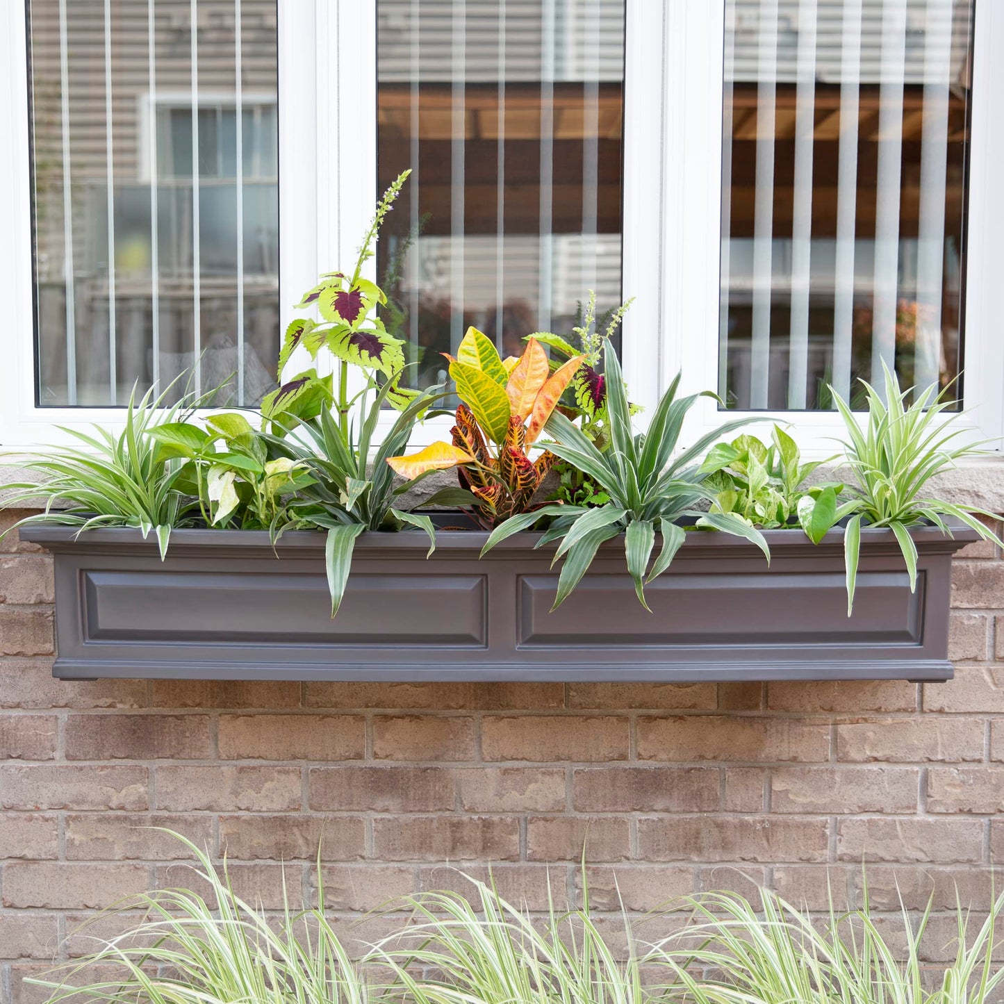 Mayne Inc. Nantucket 5ft Window Box - Graphite Grey - 60in L x 11.5in W x 10in H - with 6.5 Gallon Built-in Water Reservoir (4832-GRG)