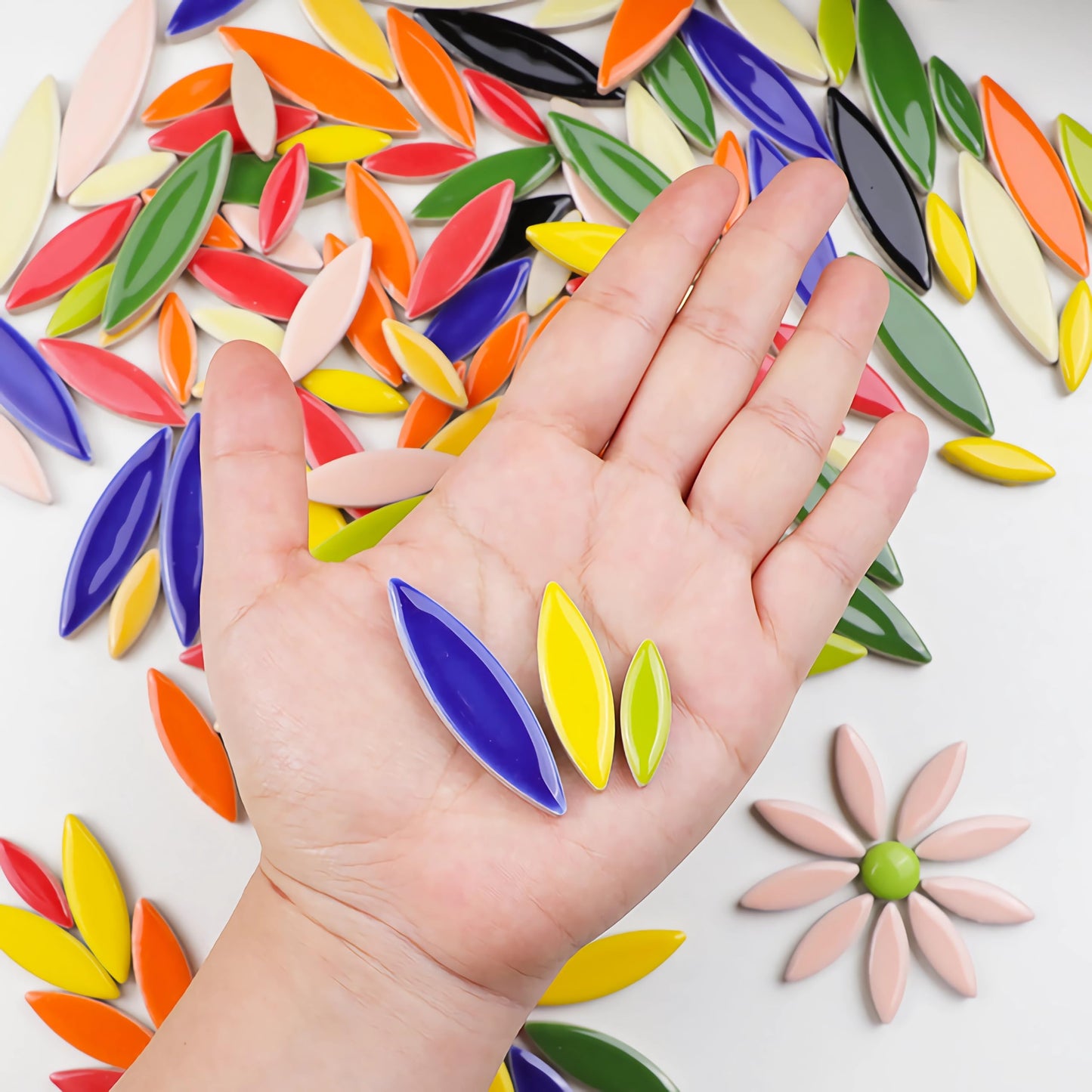 ZWCT 200g Ceramic Mosaic DIY Set Colorful Petal Ceramics Leafy Vein Mosaic Tiles Craft Materials Mosaic Art Materials - Light Green