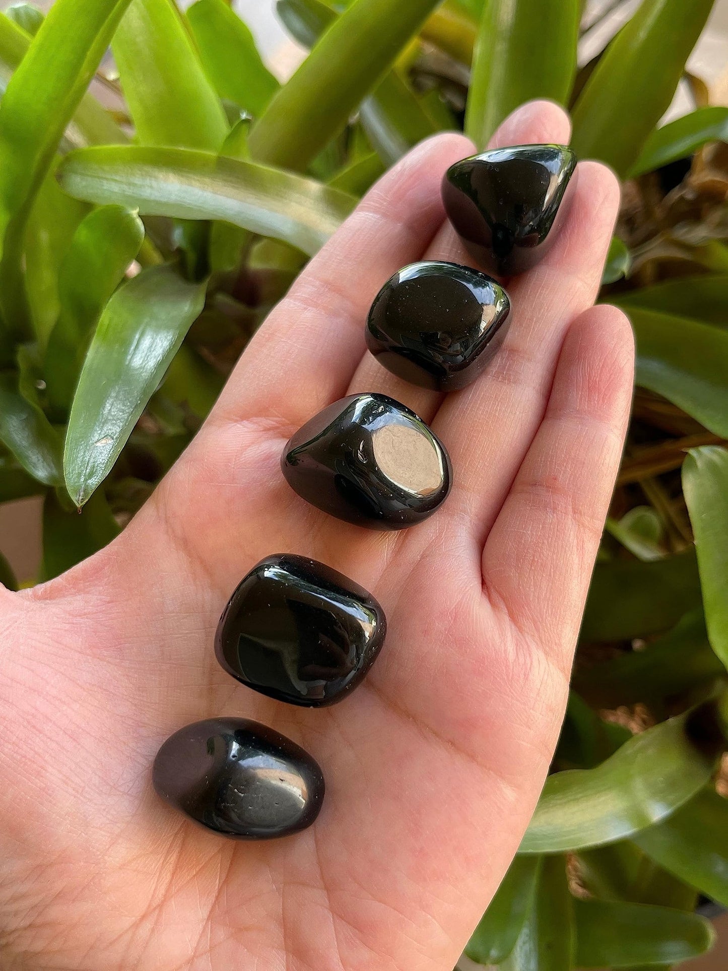 GAF TREASURES 5 Pcs Black Obsidian Tumbled Stones, Polished Black Obsidian Stone, Black Obsidian Healing Crystals (Black Obsidian)