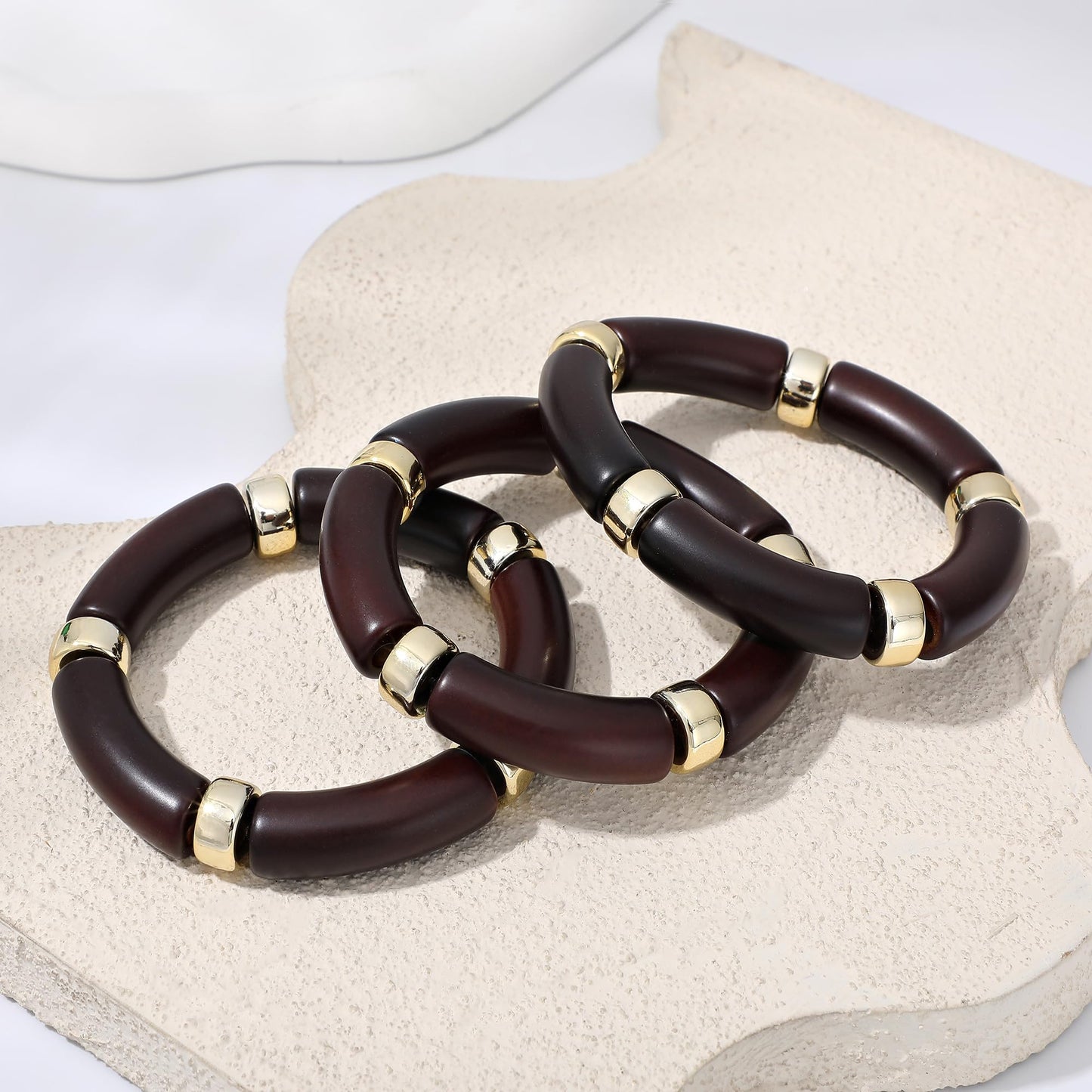 GOOJIDS Simple Beaded Gold Plated Bangles Bracelet Chunky Bamboo Tube Curved Stacking Clear Acrylic Colorful Beads Stretchable Gold Plated Bracelets Set For Women (T-Dark Brown 3 set)