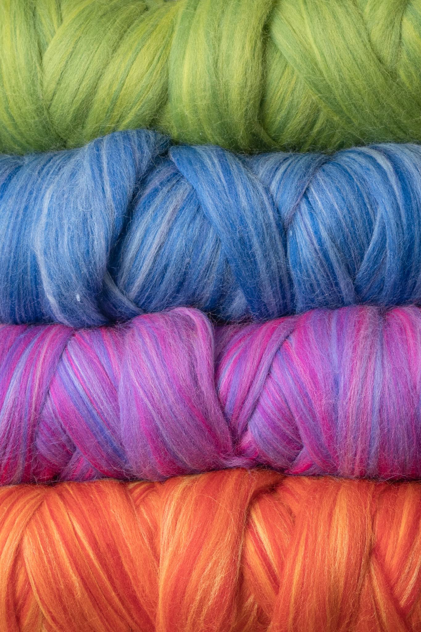 Kondoos Multi Colored Natural Wool roving, 1 lb. Best Wool for Needle Felting, Wet Felting, handcrafts and Spinning. (Ocean Blue, 1lb)