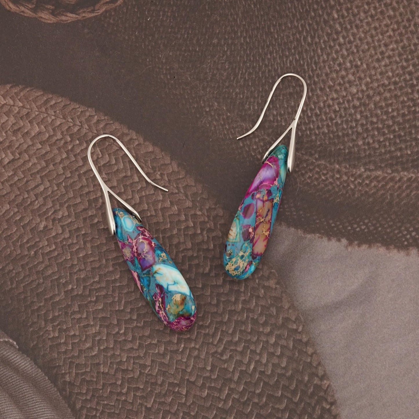 Sriomu Natural Healing Stone Fishhoop Dangle Drop Earrings Statement Gold silver earrings