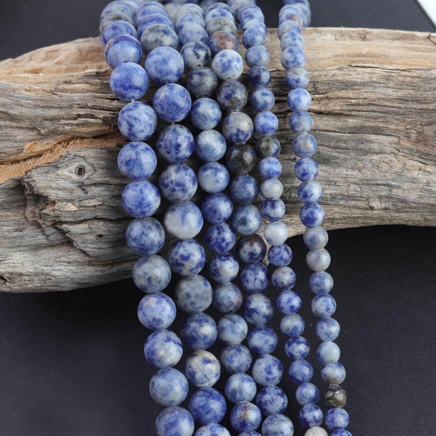 Filluck Natural Stone Beads 8mm Bule Sodalite Polished Round Smooth Gemstone Beads for Jewelry Making 15 Inch(Bule Sodalite,8mm)