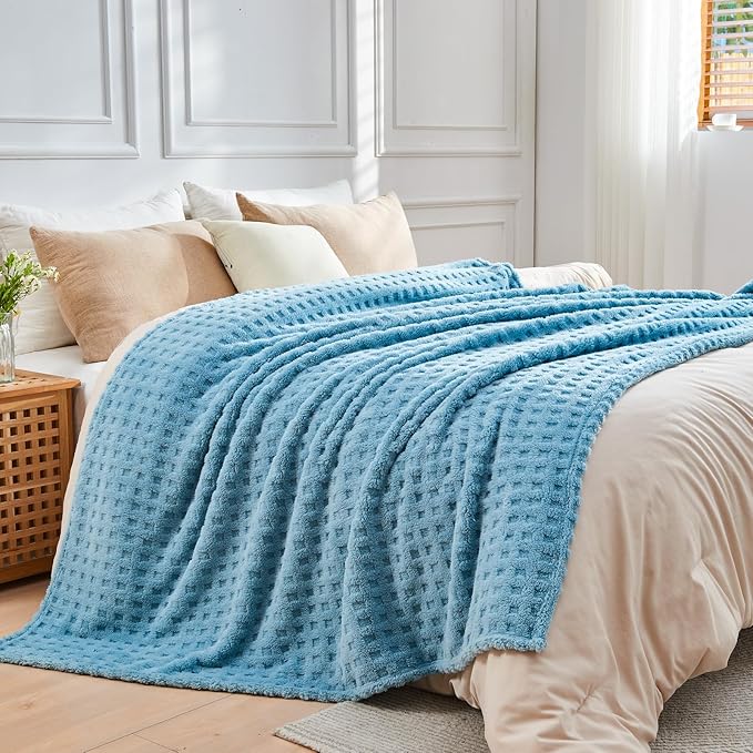 NEWCOSPLAY Super Soft King Blanket Blue Premium Silky Flannel Fleece 3D Waffle Checkered Lightweight Bed Blanket All Season Use (Blue, King(90"x110"))