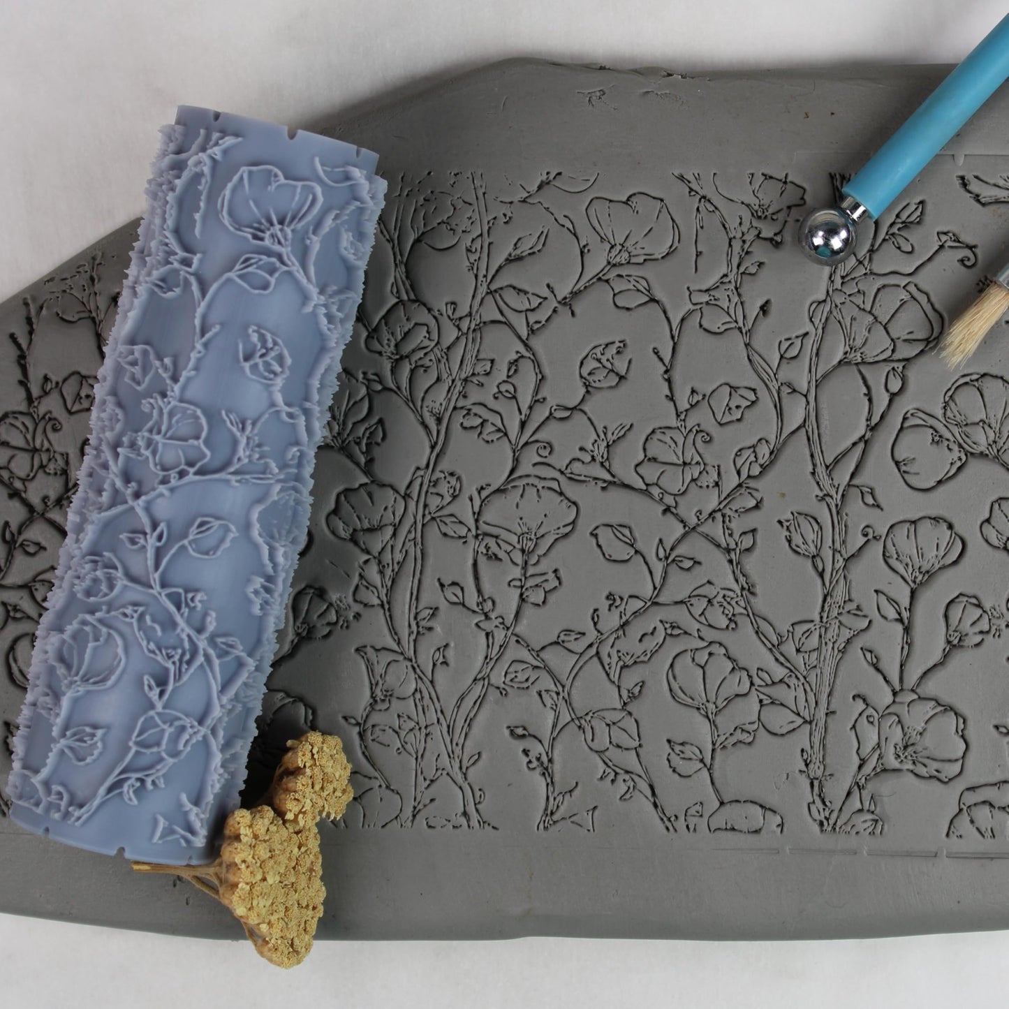 Twining Bloom Vines Clay Texture Roller (4") - Seamless Meadow Set #01 - Embossing Pattern Roller for Polymer & Ceramic Clay, Pottery & Crafts