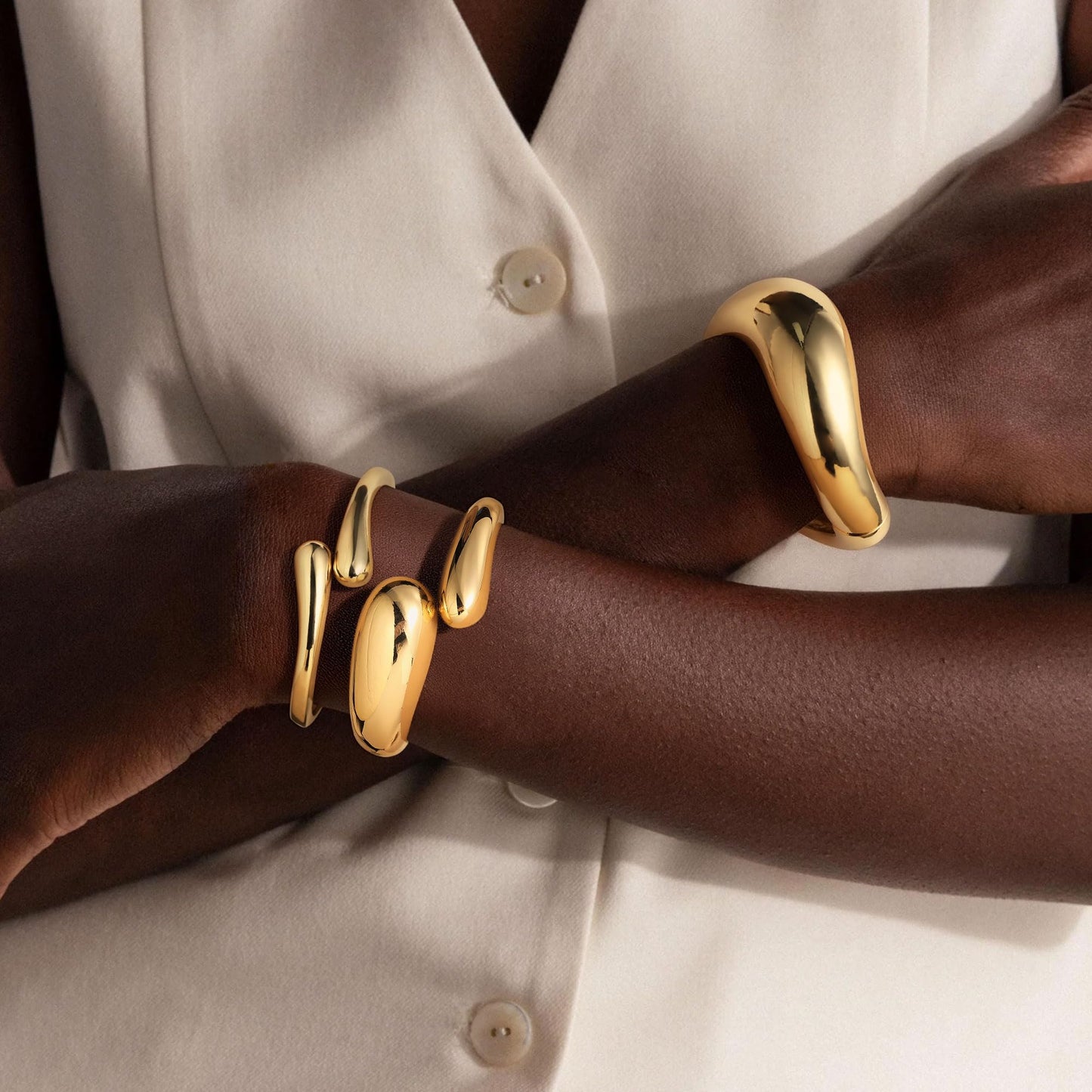 M MOOHAM Chunky Gold Bangle Bracelets for Women, Dainty 14k Gold-Plated Chunky Stackable Statement Bangles Bracelet Stack Twist Cuff Bracelet Sets for Women Trendy Jewelry Gifts