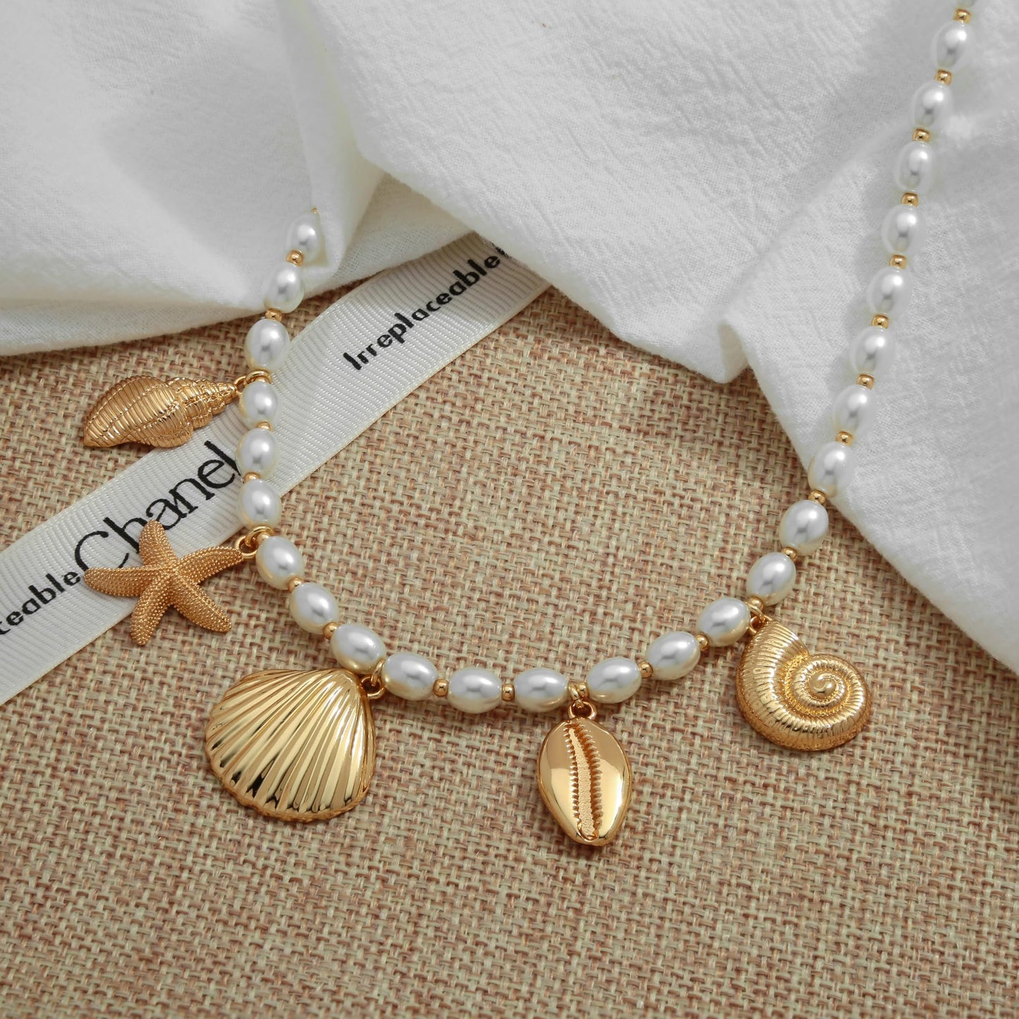 INNERDIVA Charm Necklace for Women, Gold Conch Starfish Shell Necklaces Conch Seashell Necklaces Summer Beach Gifts