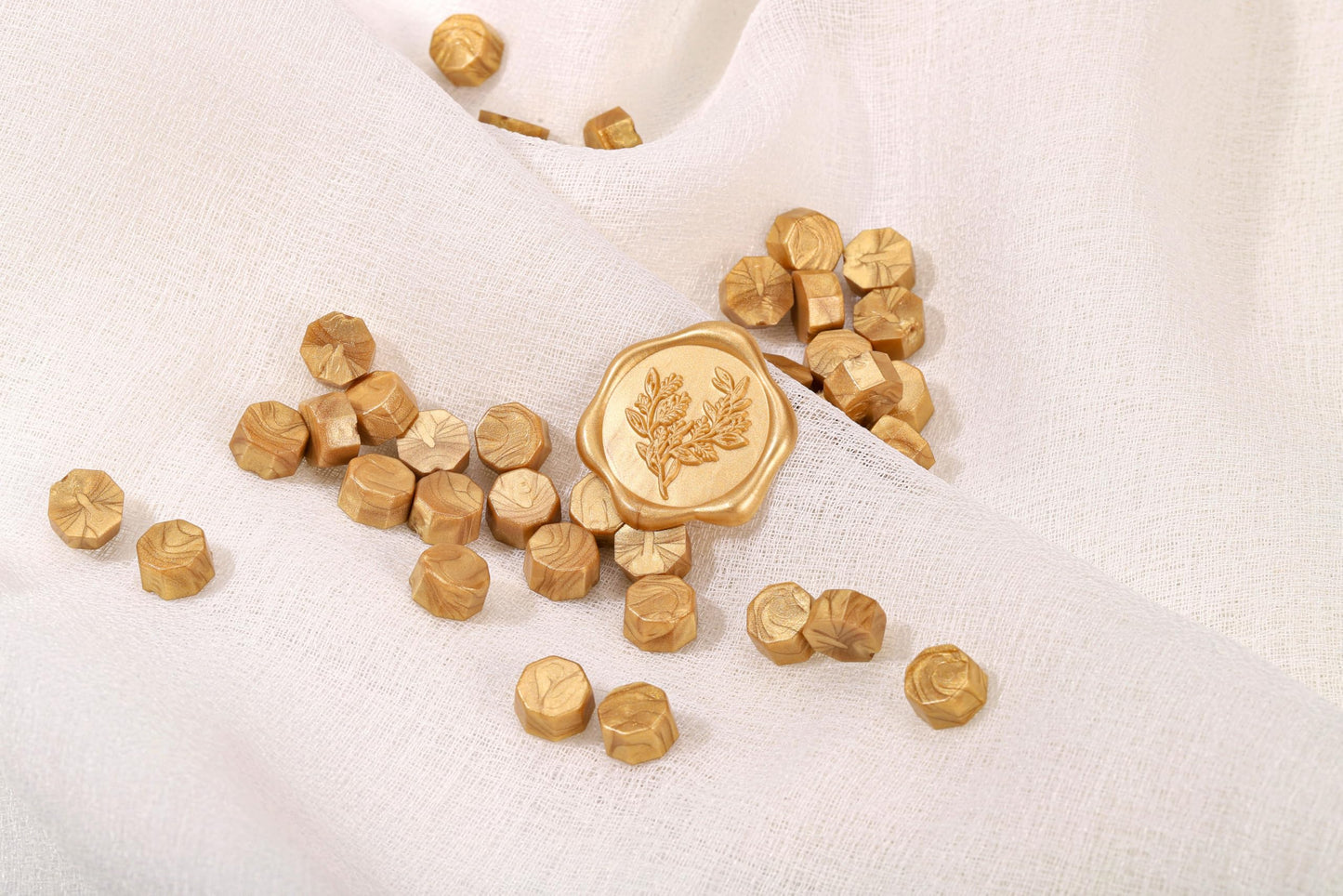 Yoption 360Pcs Light Gold Sealing Wax Beads, Vintage Wax Seal Beads for Embellishment of Wedding Invitation, Envelope, Gift Wrapping, Wine Package