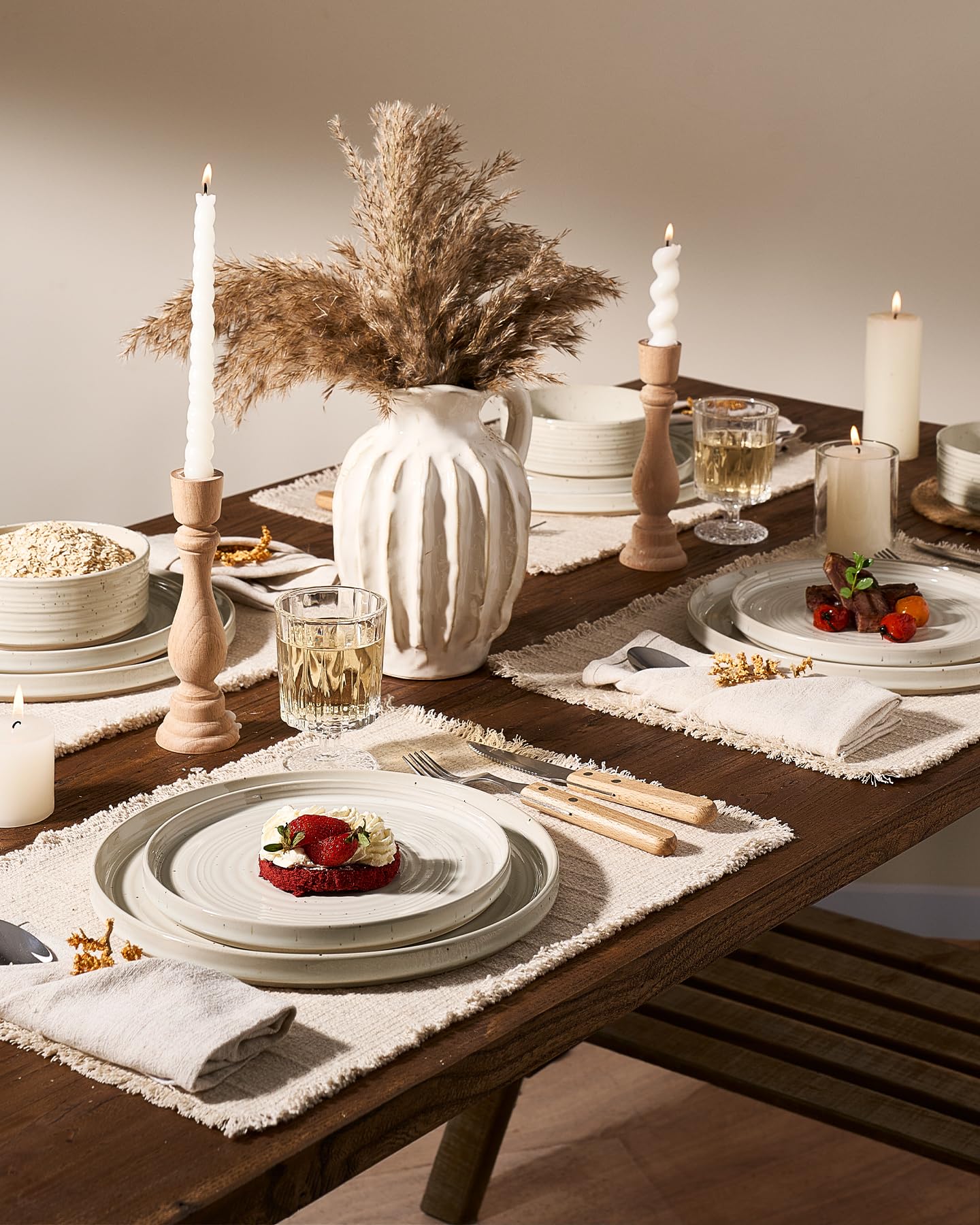 Famiware Premium 24-Piece Stoneware Dinnerware Set – High Edge Plates and Bowls with Reactive Glaze, Speckles & Spirals, Scratch Resistant Dishes, Dishwasher Safe, Service for 8, Gift Box, Shell Beige
