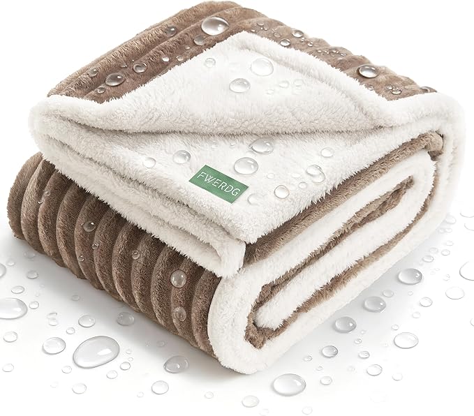 FWERDG Waterproof Dog Blanket for Couch - Washable Medium Pet Blanket for Furniture Protector, Cozy Fleece Calming Dog Crate Blankets for Indoors & Outdoors, Cream, 40"x50"