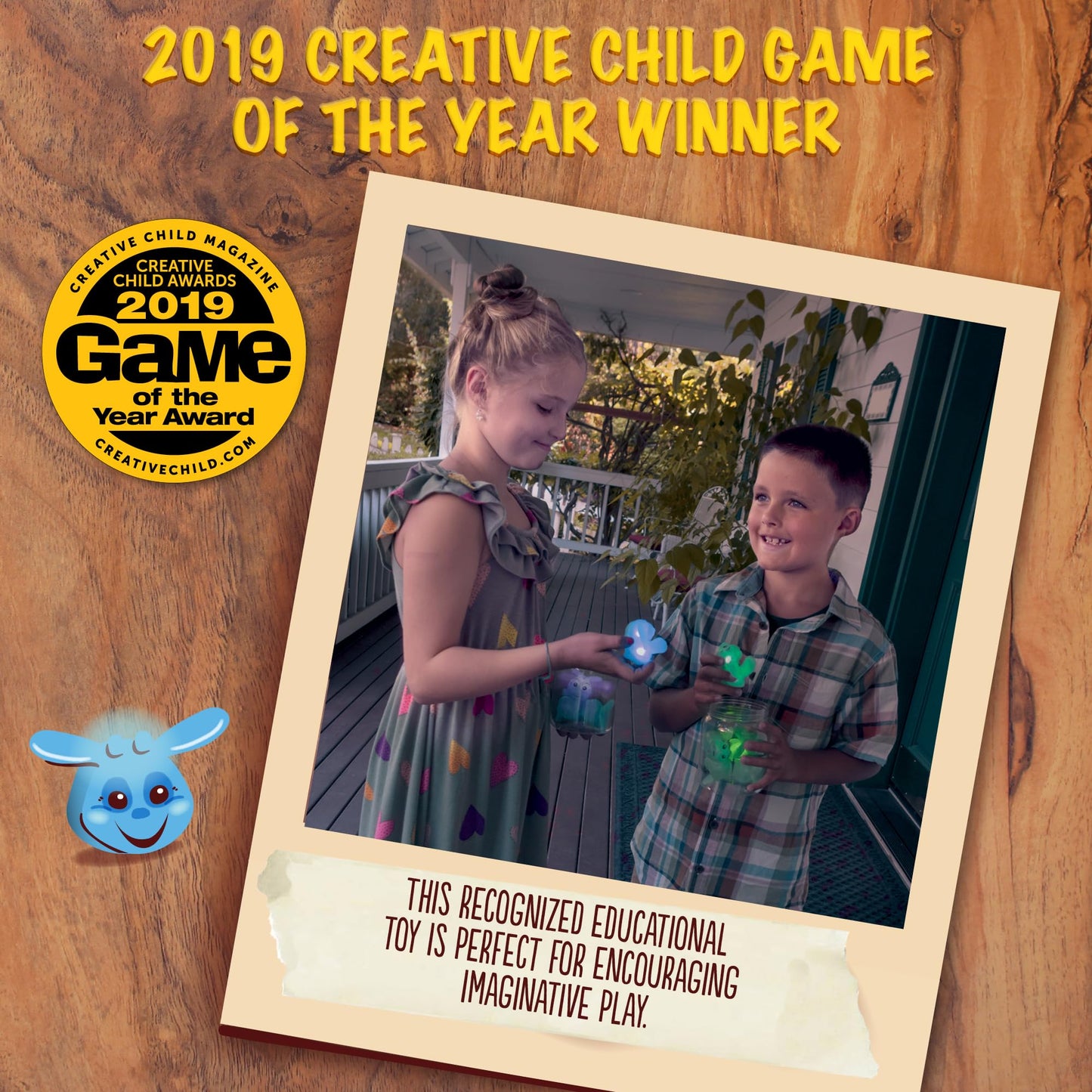 Toysmith Chasing Fireflies Kids Game - The Game of Shine & Seek - Interactive Games for Kids - Indoor & Outdoor Game - for Ages 3+, Blue,Green