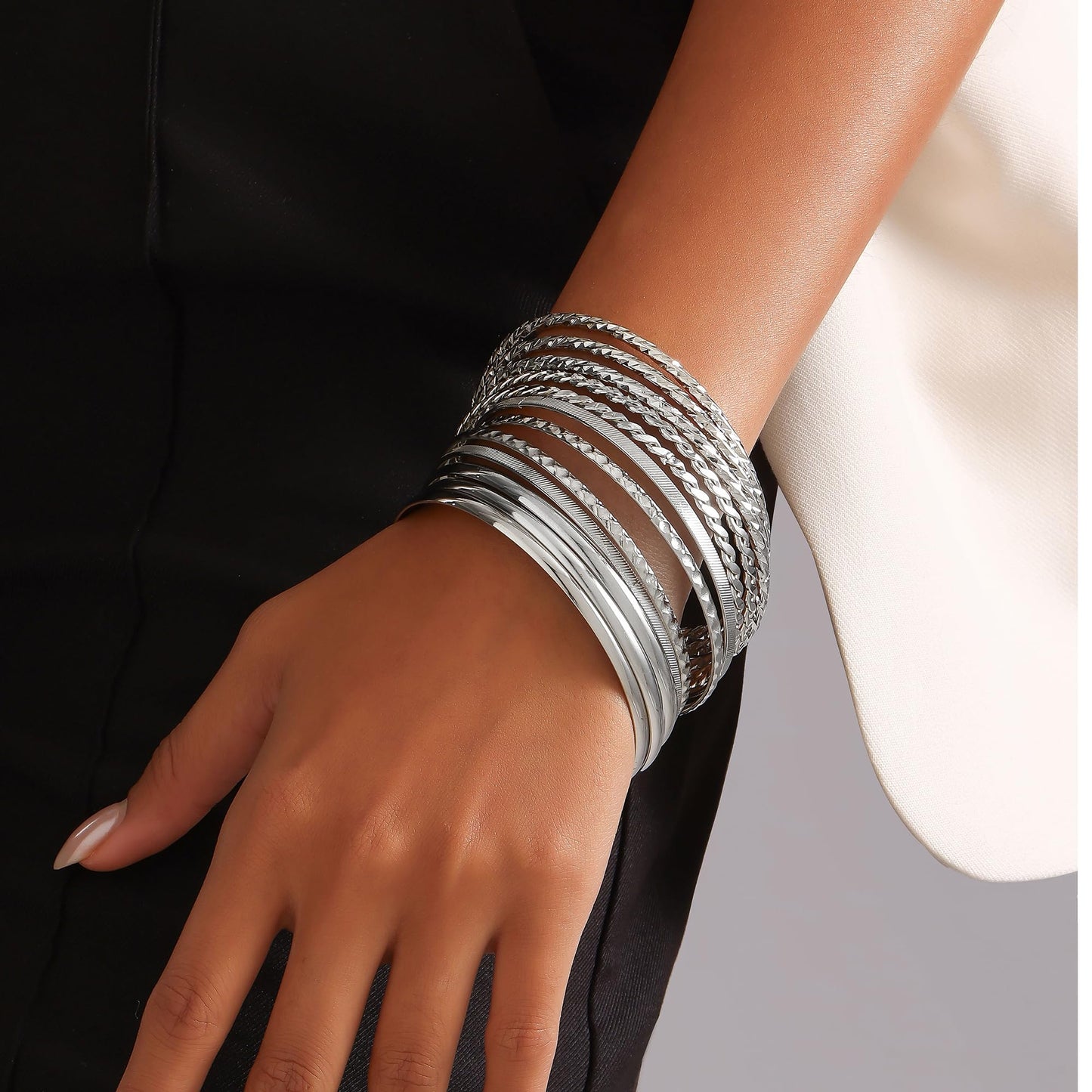 AYWFCBF Silver Bangles for Women, 12 Pcs Boho Stackable Bracelets Multi Layer Textured Chunky Bracelets Jewelry Set for Women