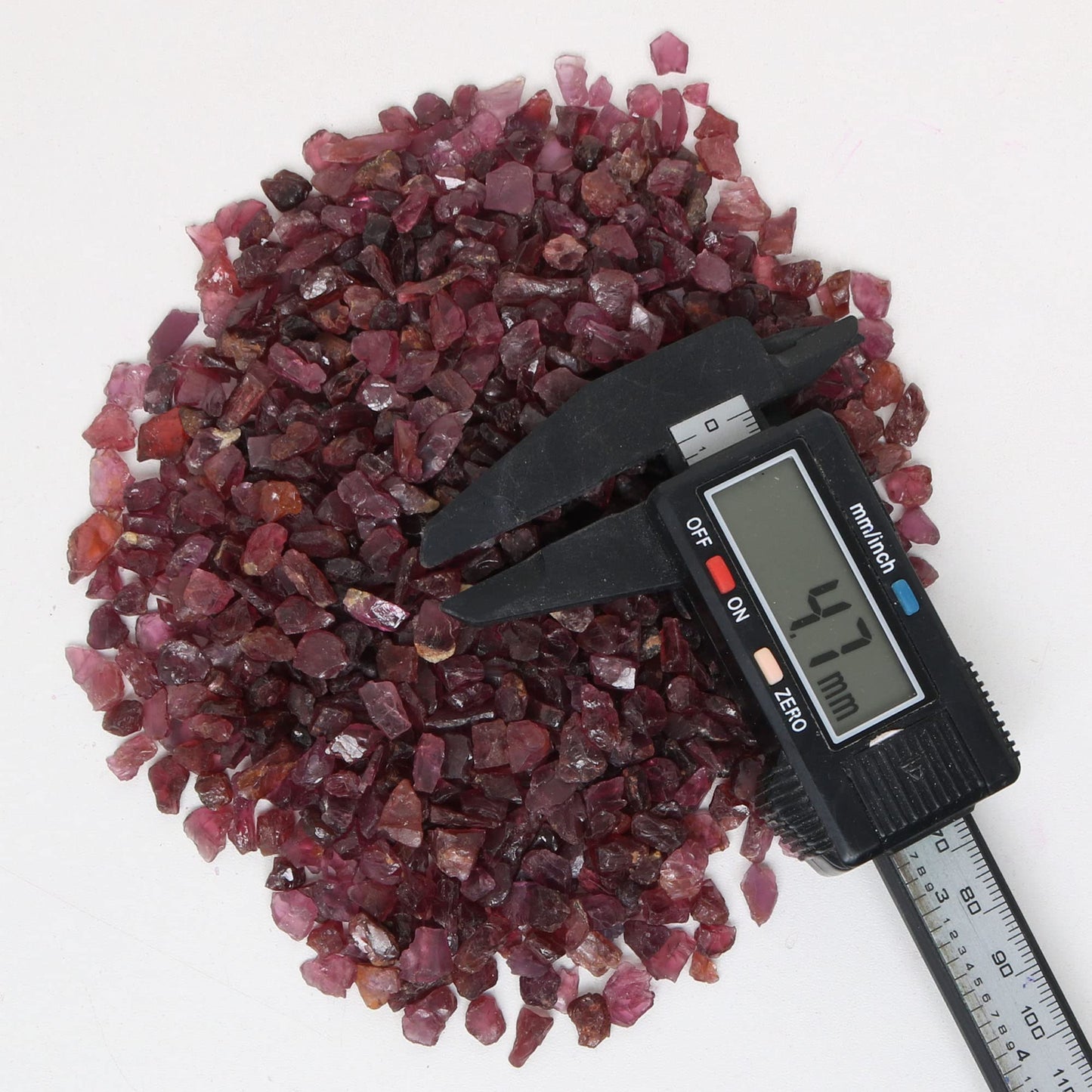 REAL-GEMS Natural Raw Healing Crystals Rough Stones for Tumbling, Cabbing, Polishing, Wire Wrapping, Wicca & Reiki Crystal Healing, Mix Gemstones,7 Chakra (Red Garnet)