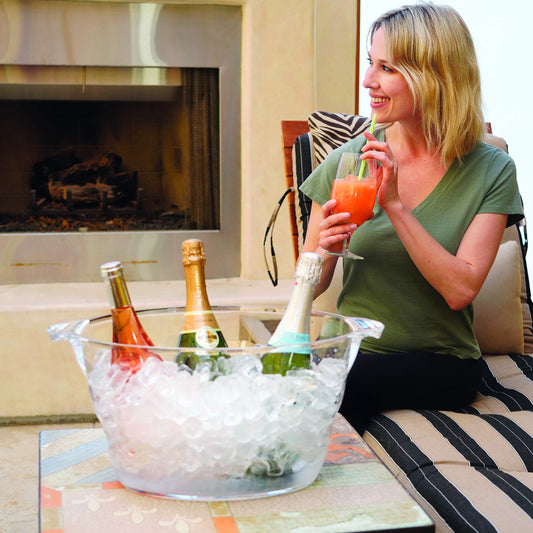 OGGI Acrylic Oval Party Tub - Clear Beverage Cooler w/Handles, Wine Cooler, Beer Chiller, Ideal Party Tubs for Drinks, Use Ice Tub for Indoor or Outdoor Bars, 18.5" x 11"