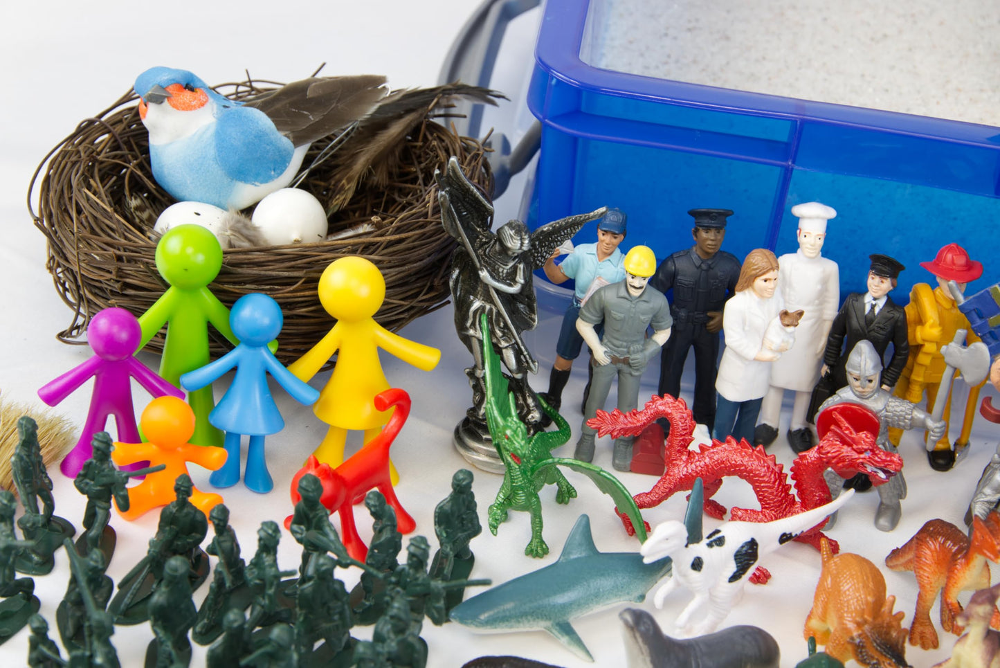 Play Therapy Sandtray Premium Portable Starter Kit with 250+ minis