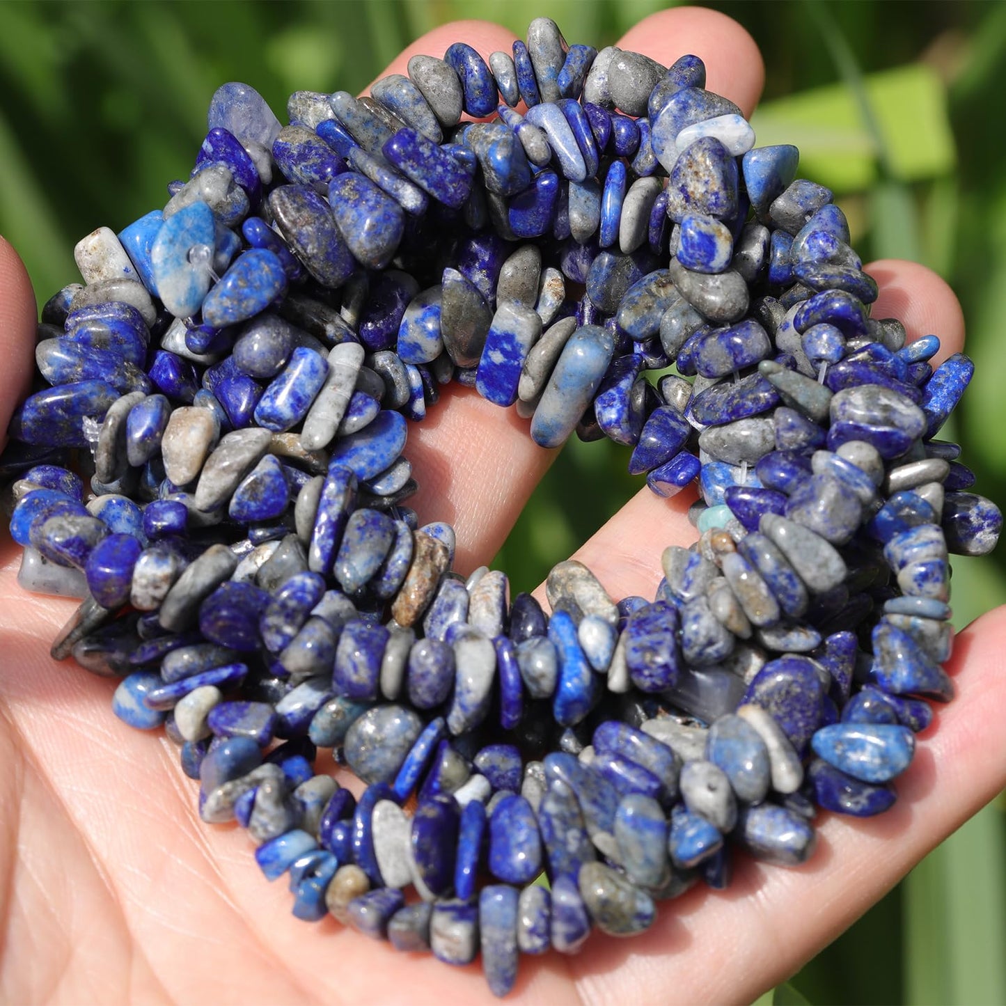 400pcs Natural Chip Stone Beads for Jewelry Making Lapis Lazuli 5-8mm Irregular Gemstones Healing Crystal Loose Rocks Bead Hole Drilled for Ring Earrings Necklace Bracelet Making DIY Art Crafts