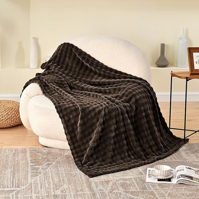 SOCHOW Brown Bubble Fleece Blanket for Couch, Super Soft Cozy Cute Throw Blanket for Women, Decorative Fuzzy Flannel Blanket, 60 x 80 Inches
