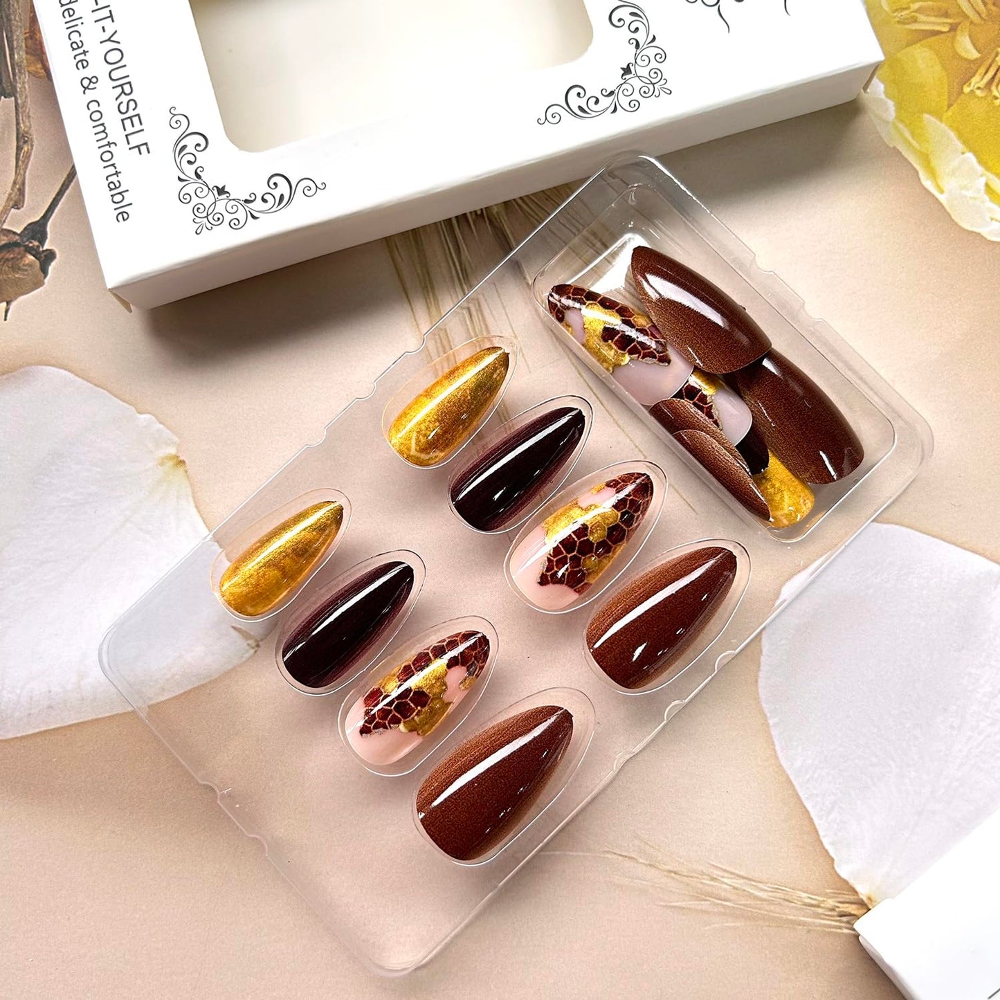 Press on Nails Medium Length Gold Glitter False Nail Honeycomb Pattern Design Full Cover Glossy Artificial Fingernails Brown Acrylic Stick on Nails Reusable Almond Shaped Glue on Nails for Women 24Pcs