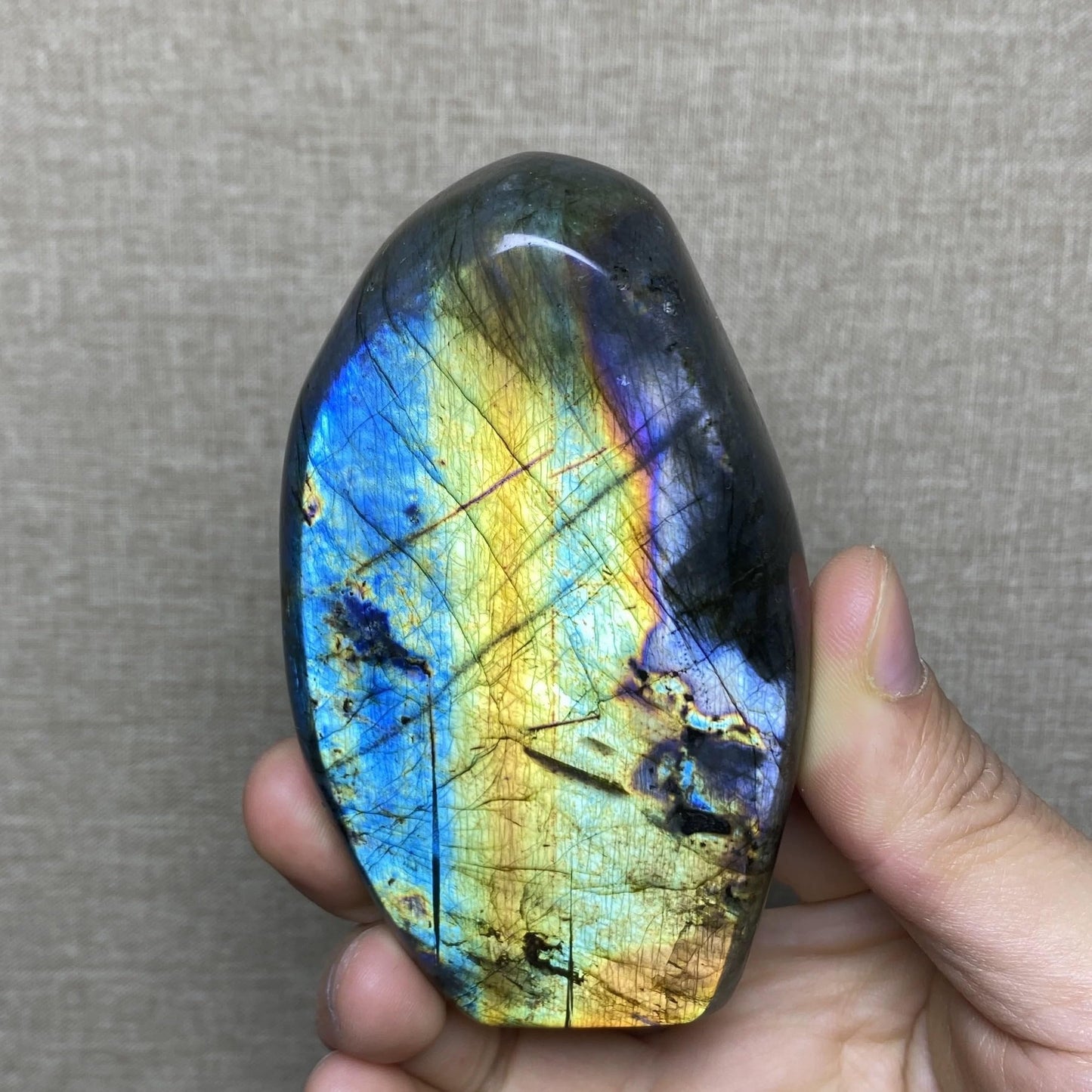 Natural Labradorite Crystal Stone – Natural Polished Healing Crystal for Chakra Balancing, Protection & Spiritual Energy, Decorative Meditation Stone (0.1-0.5LB)