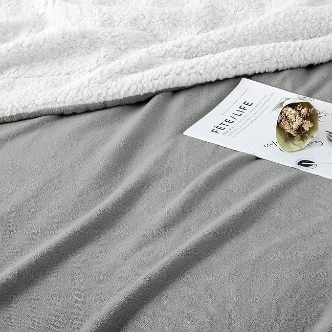 IR Imperial Rooms Sherpa Blankets Queen Size - Thick and Warm Blankets for Winter, Reversible Soft and Fuzzy Fluffy Queen Size Blanket for Bed, Light Grey, 90x90 Inches