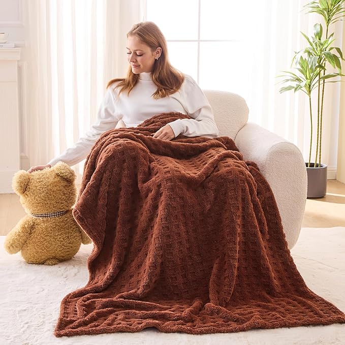 NEWCOSPLAY Super Soft Twin Blanket Coffee Premium Silky Flannel Fleece 3D Waffle Checkered Lightweight Bed Blanket All Season Use (Coffee, Twin(60"x80"))
