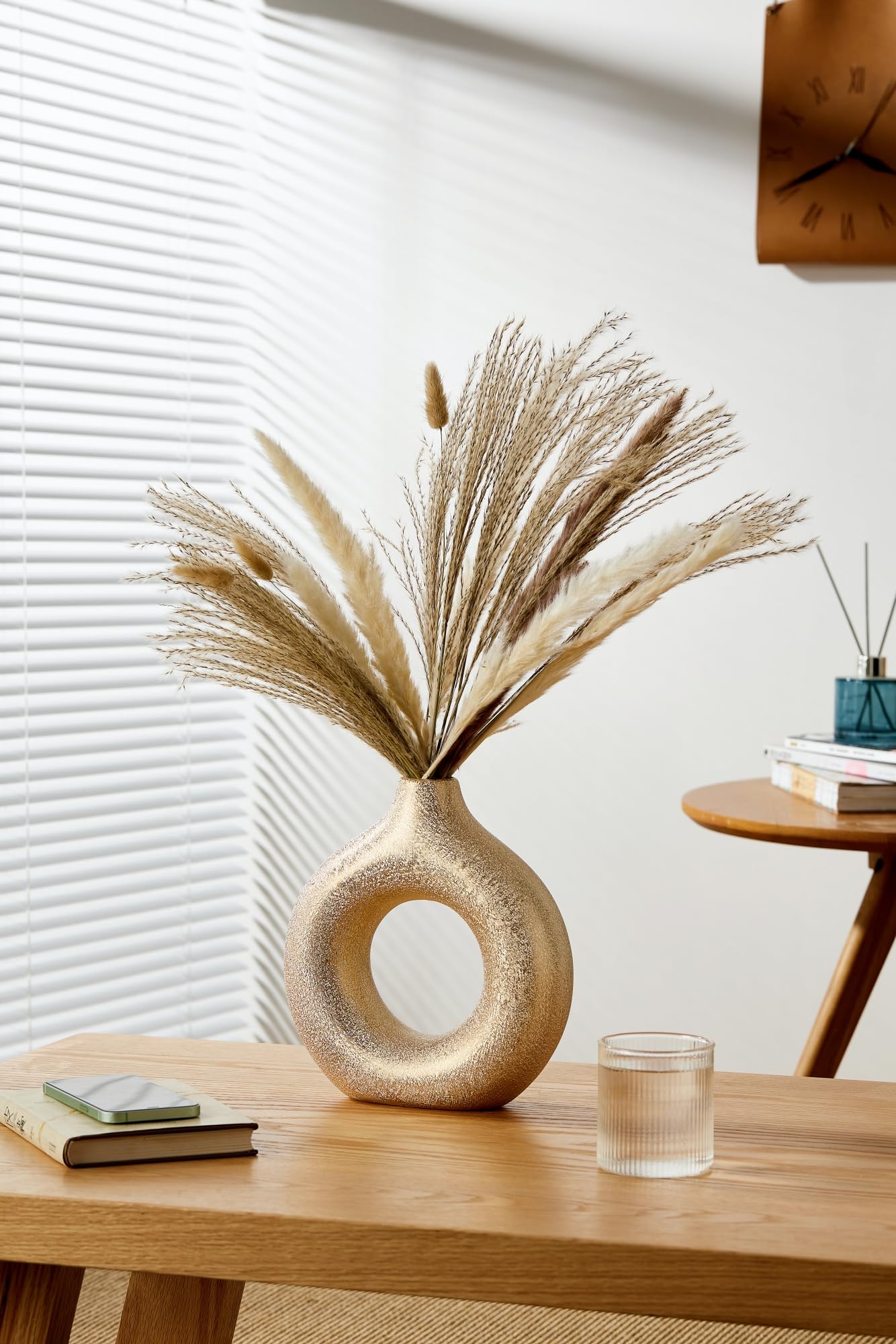 Modern Donut-Shaped Decorative Vases, Handmade Minimalist Boho ins Style, Modern Vase for Home Decor for Wedding Dinner Table Party Living Room Office Bedroom (Gold, Large + Small)